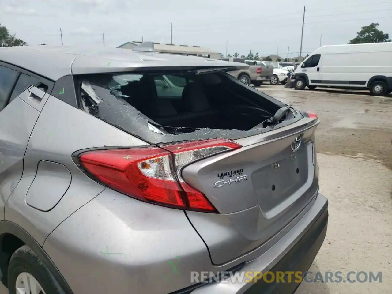 9 Photograph of a damaged car NMTKHMBX0LR110811 TOYOTA C-HR 2020