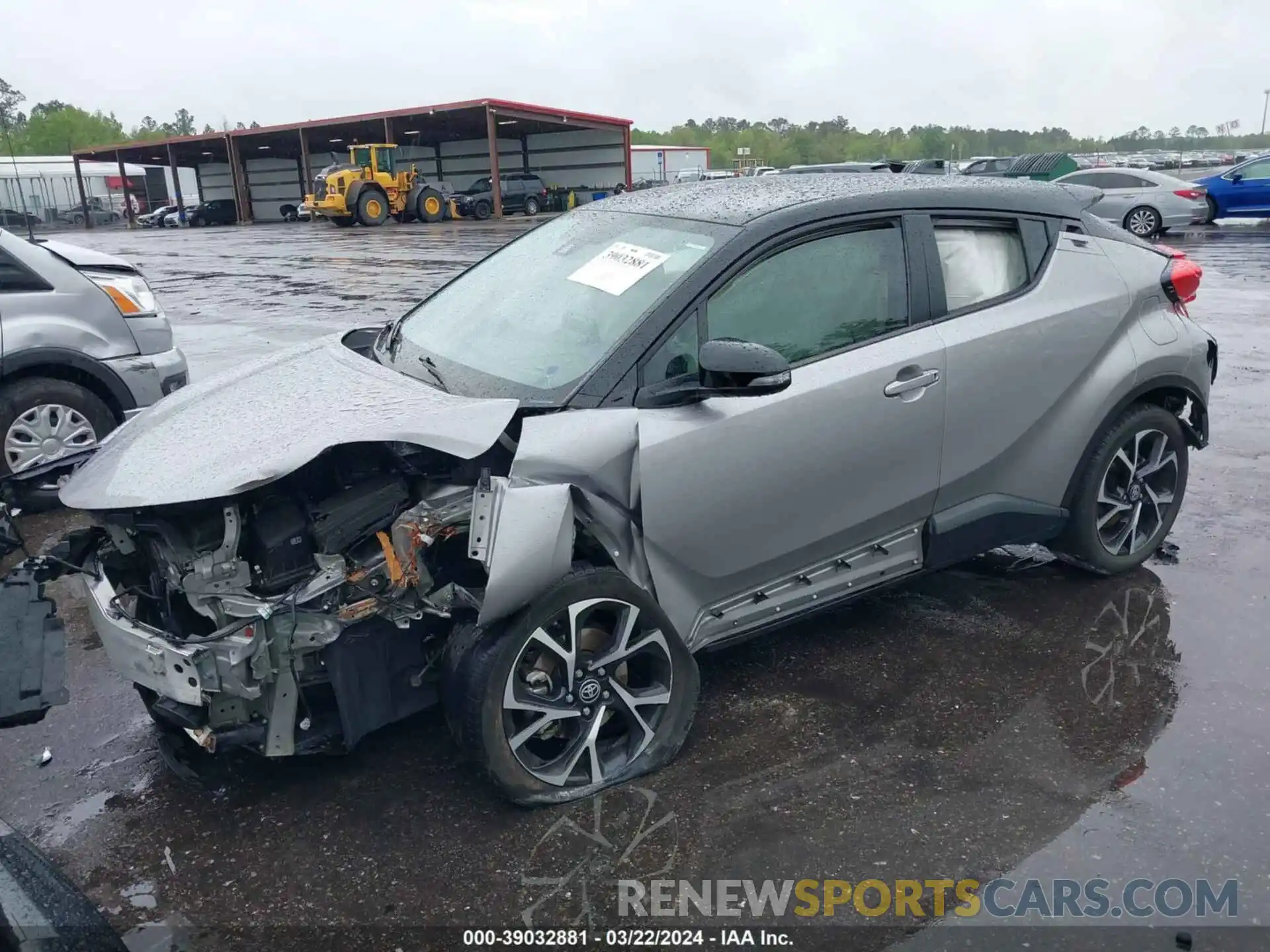 2 Photograph of a damaged car NMTKHMBX0LR111571 TOYOTA C-HR 2020