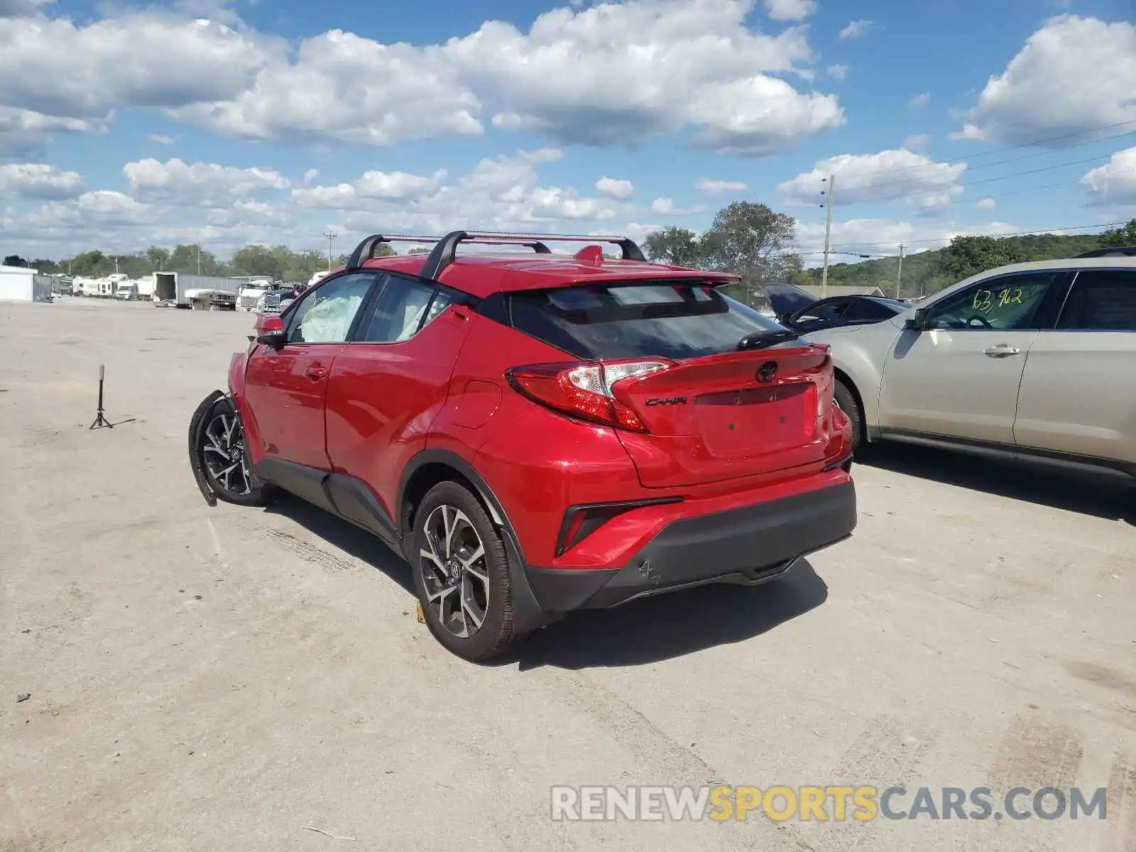 3 Photograph of a damaged car NMTKHMBX0LR117497 TOYOTA C-HR 2020