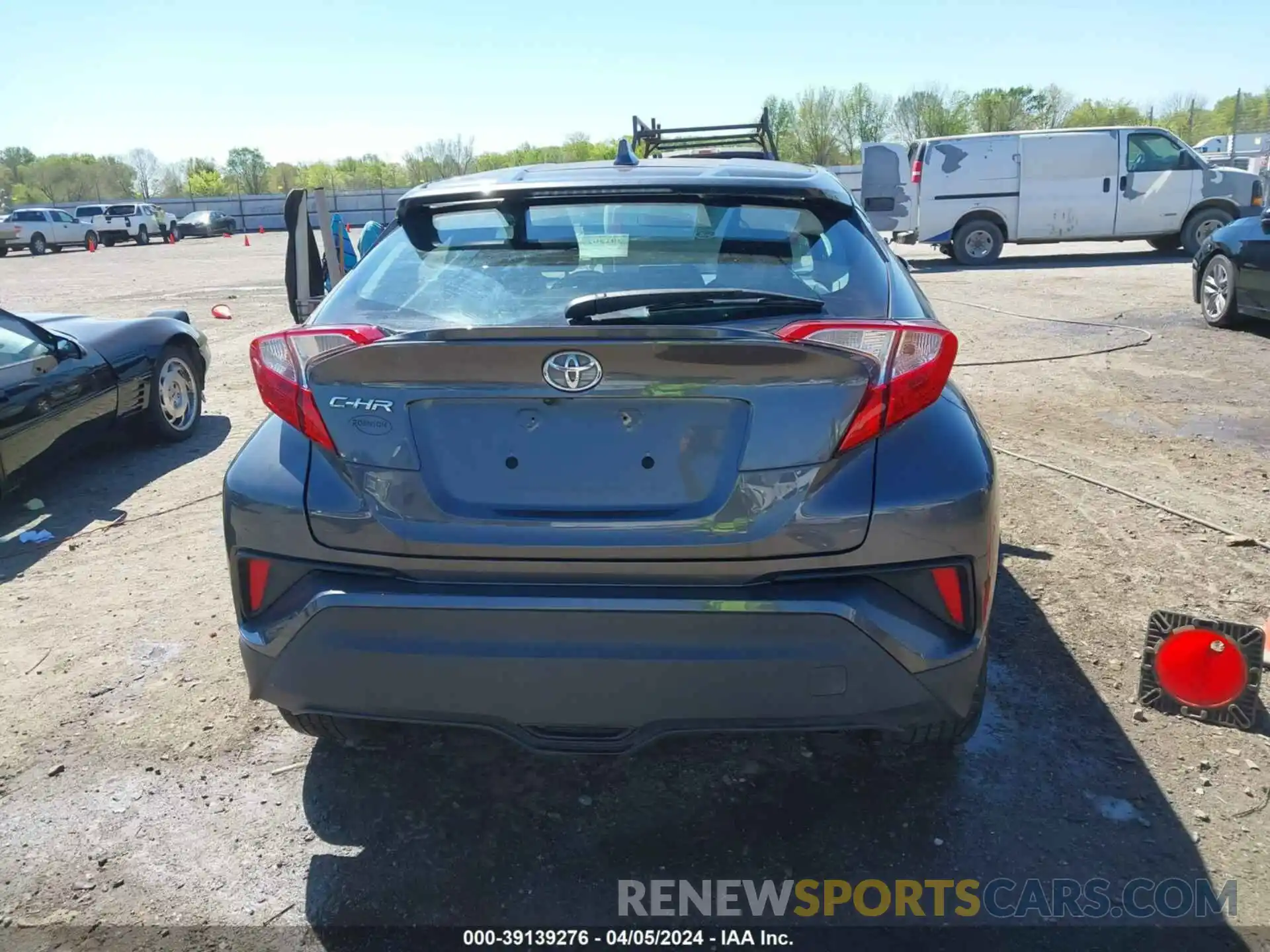 15 Photograph of a damaged car NMTKHMBX0LR117810 TOYOTA C-HR 2020