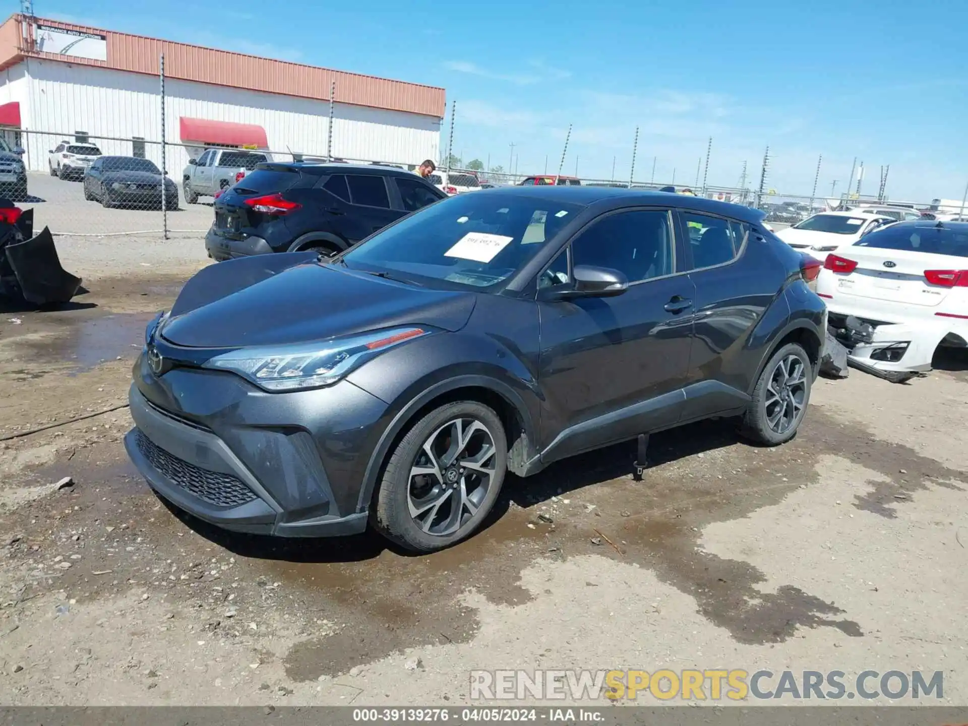 2 Фотография поврежденного автомобиля NMTKHMBX0LR117810 TOYOTA C-HR 2020