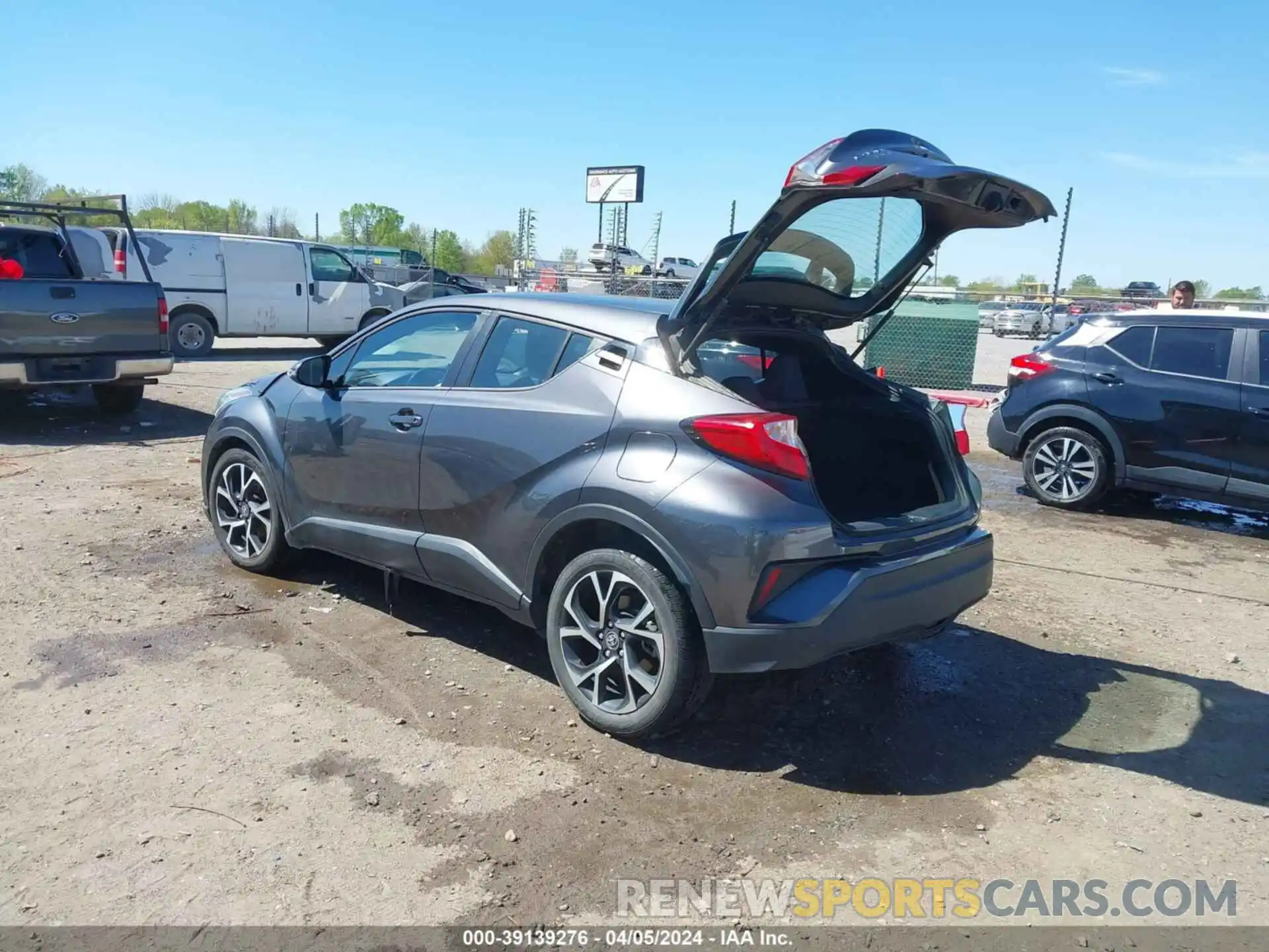 3 Photograph of a damaged car NMTKHMBX0LR117810 TOYOTA C-HR 2020