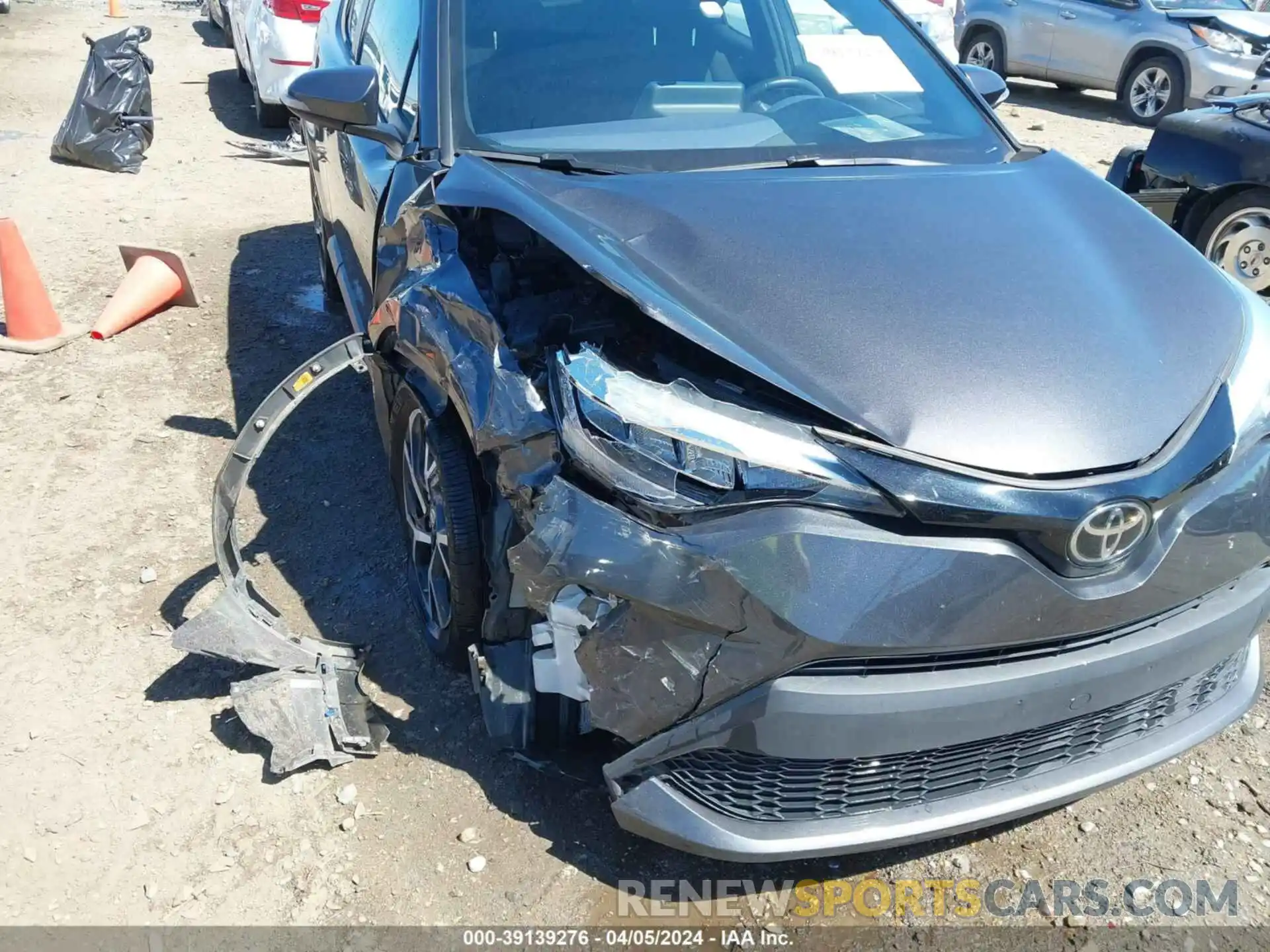 6 Photograph of a damaged car NMTKHMBX0LR117810 TOYOTA C-HR 2020