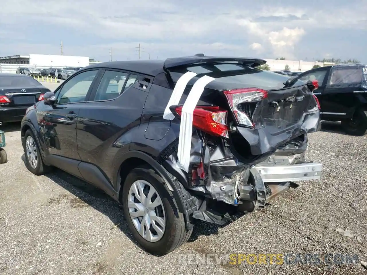 3 Photograph of a damaged car NMTKHMBX0LR118410 TOYOTA C-HR 2020