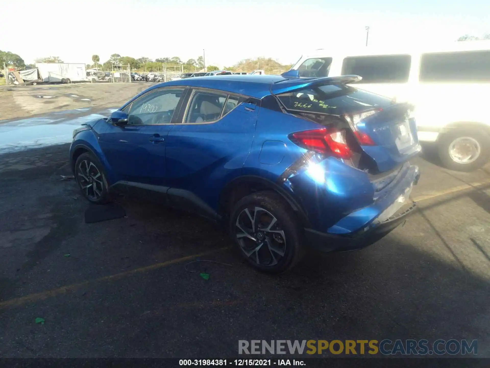 3 Photograph of a damaged car NMTKHMBX1LR102121 TOYOTA C-HR 2020