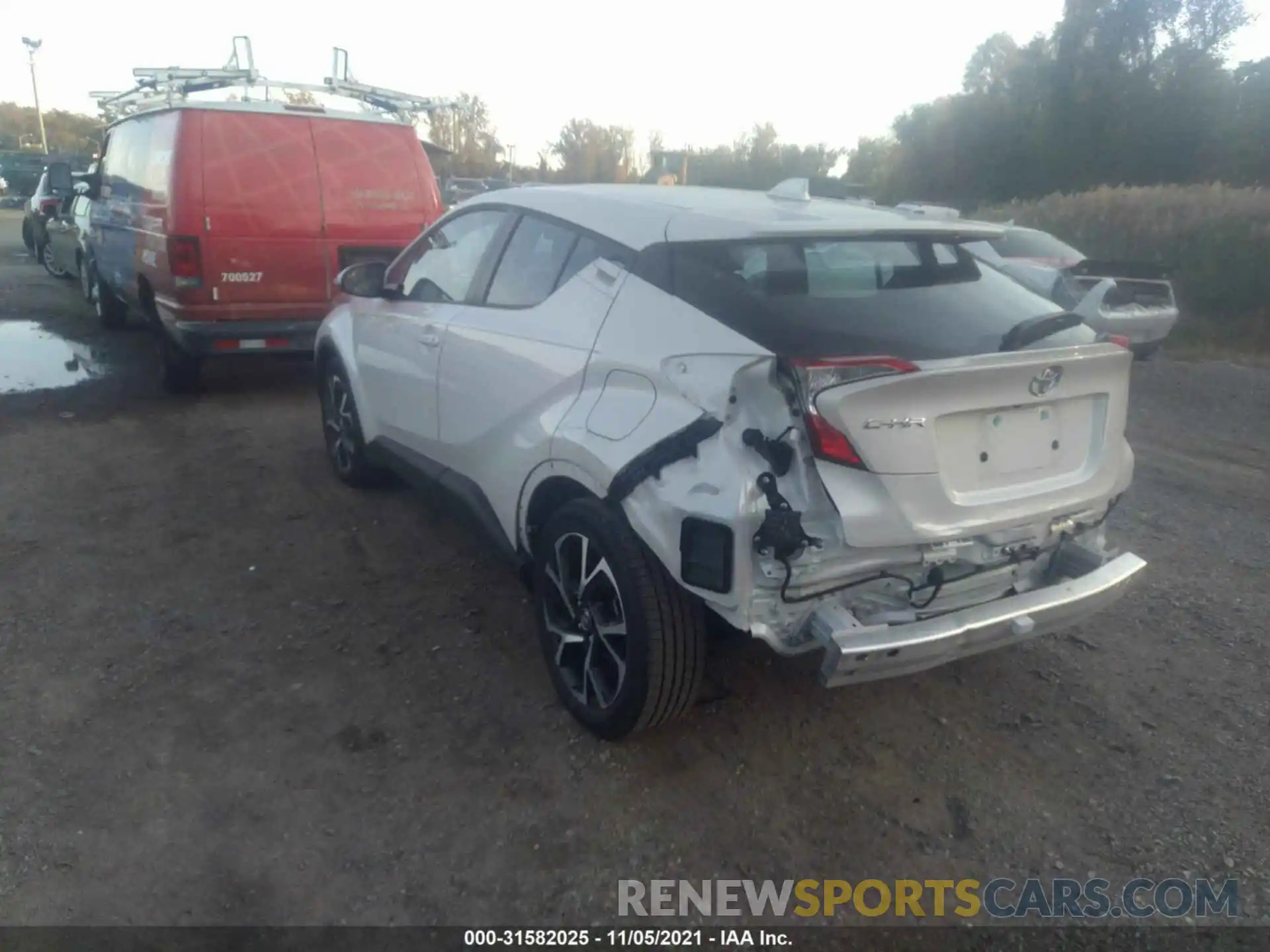 3 Photograph of a damaged car NMTKHMBX1LR102619 TOYOTA C-HR 2020