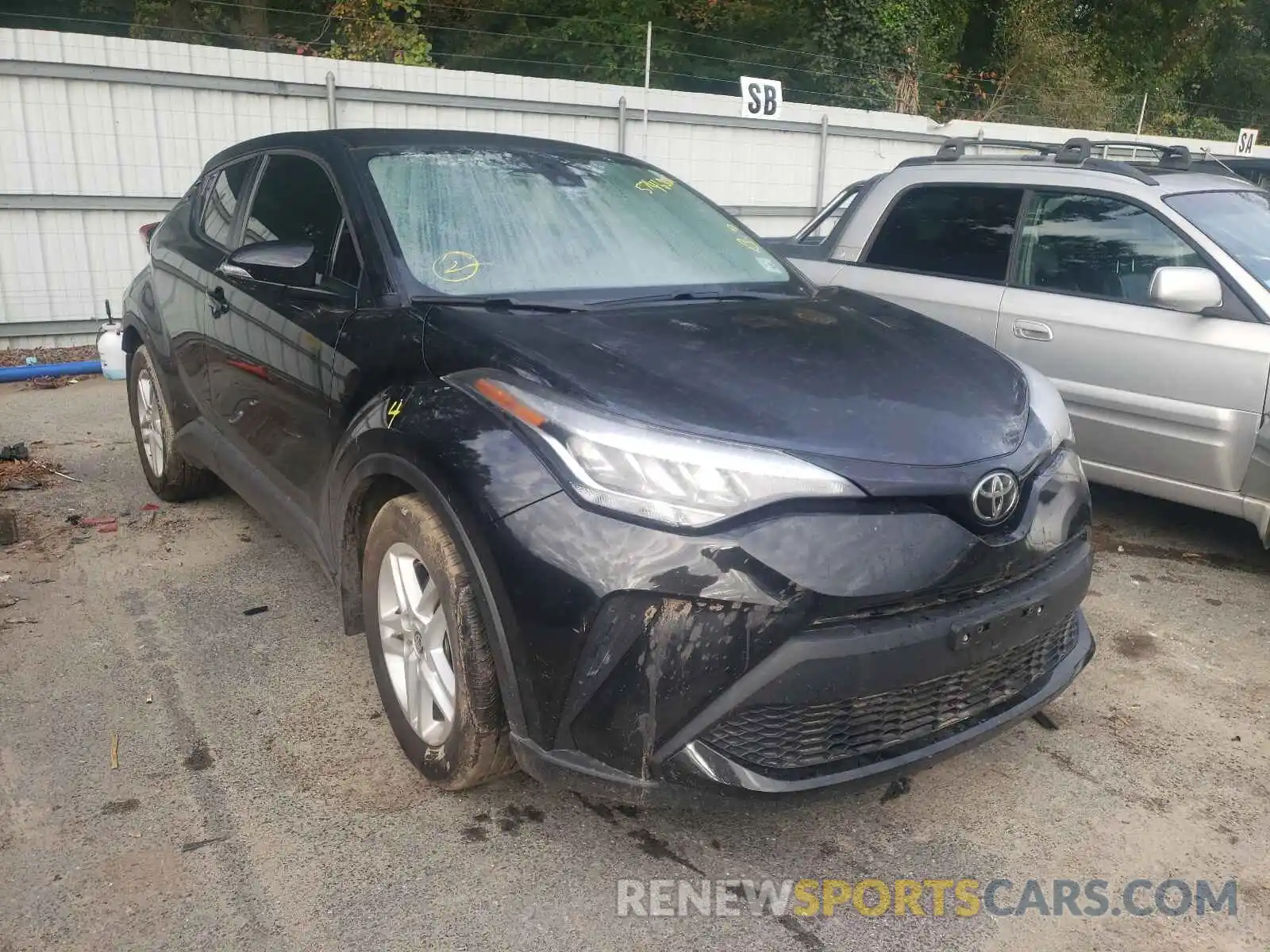 1 Photograph of a damaged car NMTKHMBX1LR102961 TOYOTA C-HR 2020