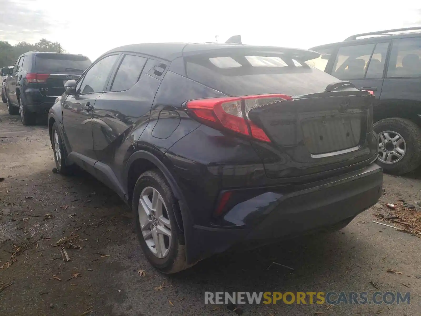 3 Photograph of a damaged car NMTKHMBX1LR102961 TOYOTA C-HR 2020