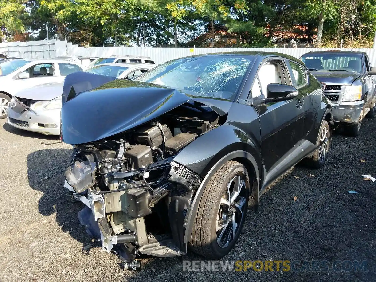 2 Photograph of a damaged car NMTKHMBX1LR103009 TOYOTA C-HR 2020