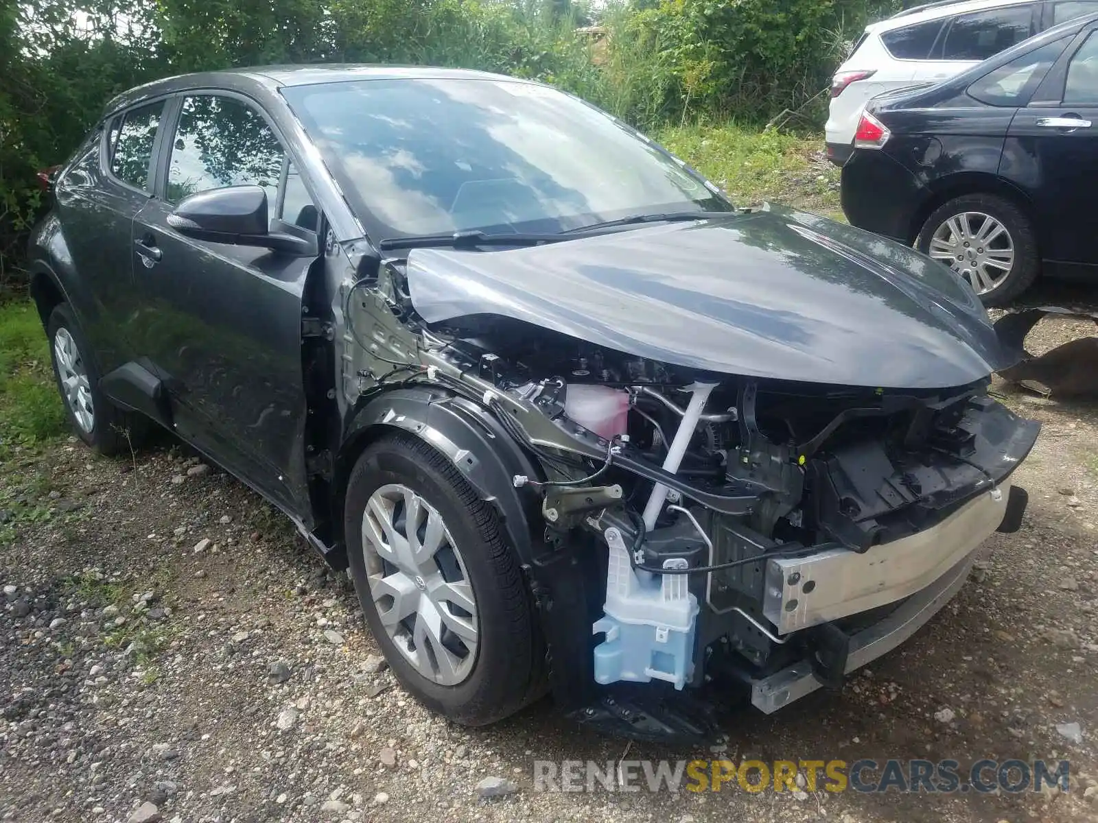 1 Photograph of a damaged car NMTKHMBX1LR105407 TOYOTA C-HR 2020