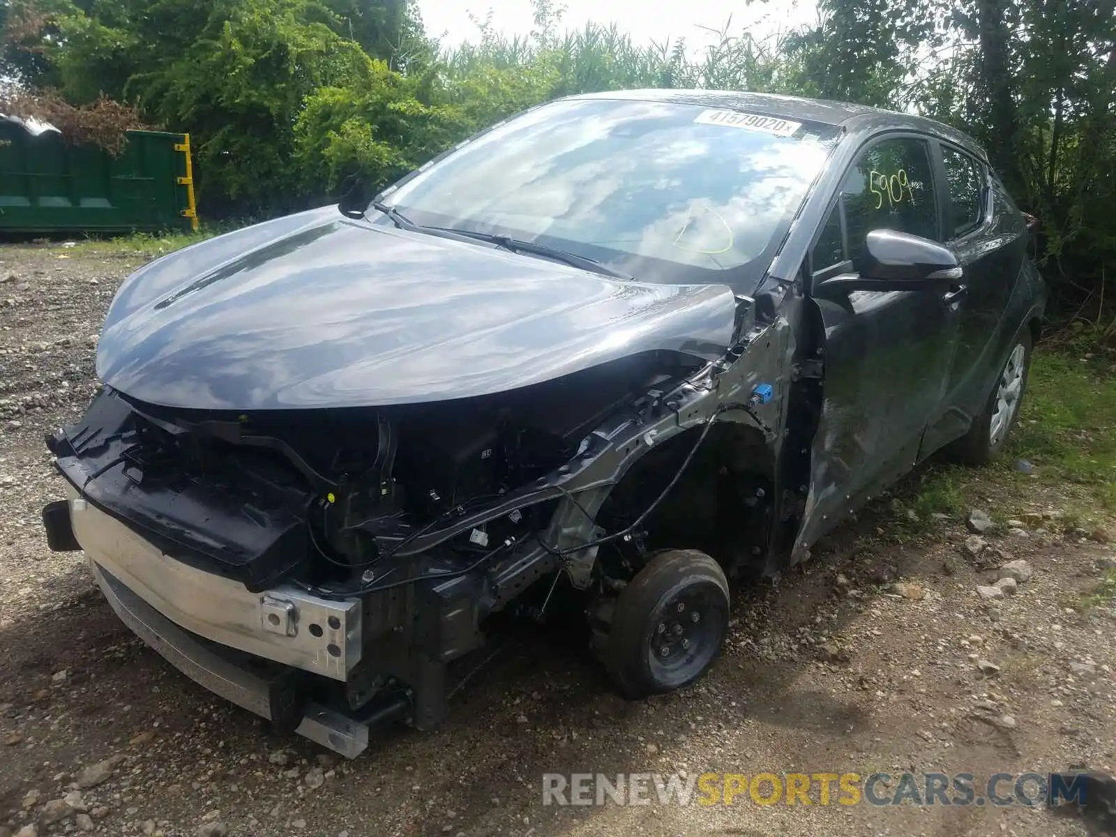 2 Photograph of a damaged car NMTKHMBX1LR105407 TOYOTA C-HR 2020