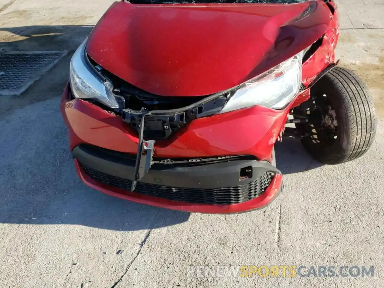 9 Photograph of a damaged car NMTKHMBX1LR105763 TOYOTA C-HR 2020