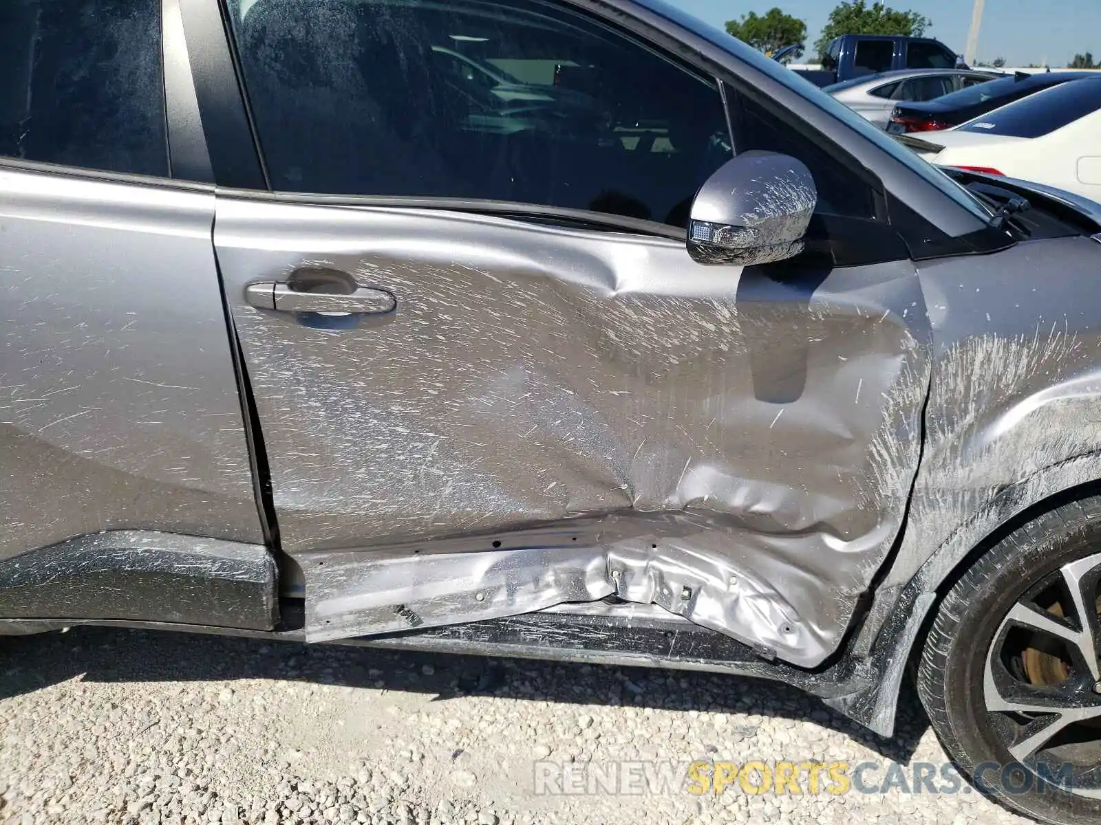 9 Photograph of a damaged car NMTKHMBX1LR106248 TOYOTA C-HR 2020