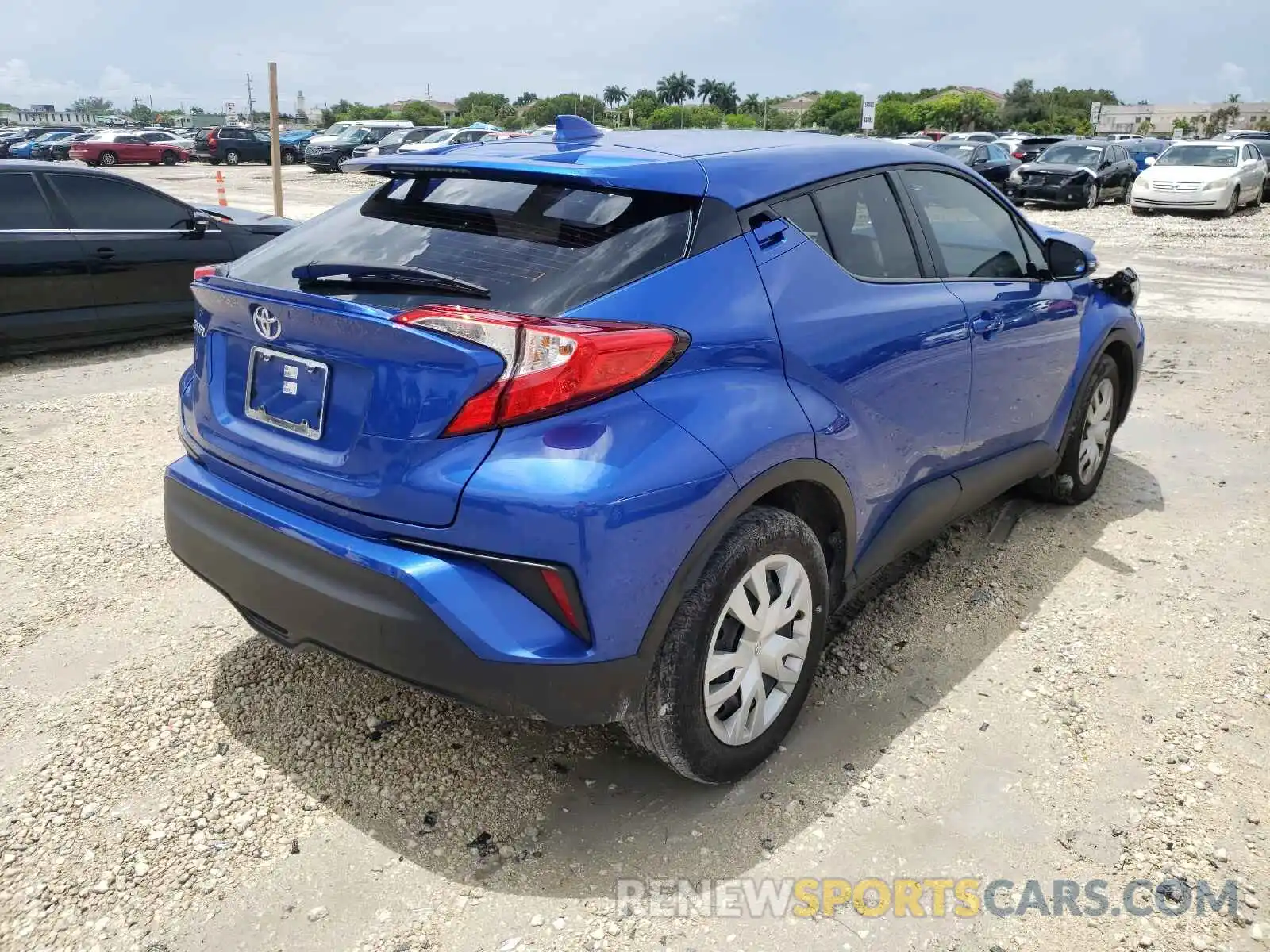 4 Photograph of a damaged car NMTKHMBX1LR106346 TOYOTA C-HR 2020