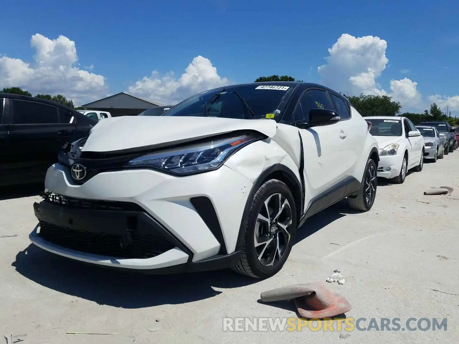 2 Photograph of a damaged car NMTKHMBX1LR107349 TOYOTA C-HR 2020