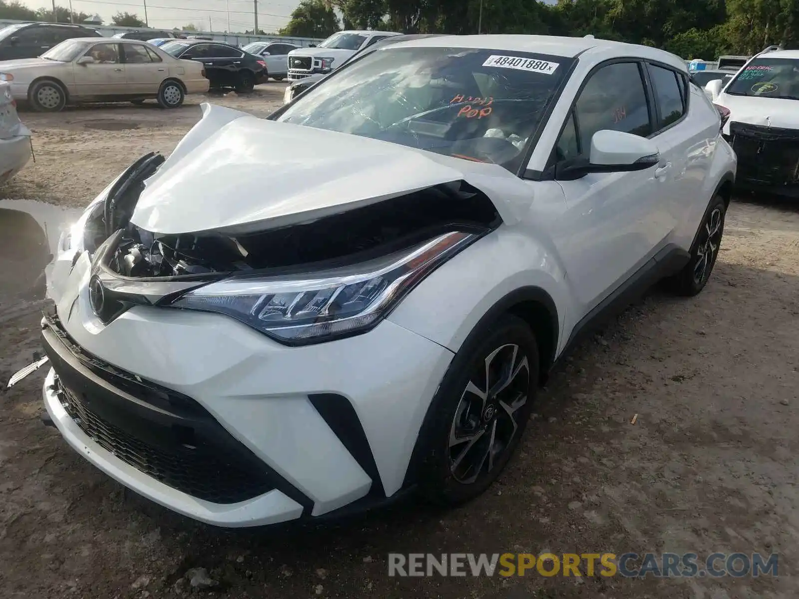 2 Photograph of a damaged car NMTKHMBX1LR110428 TOYOTA C-HR 2020