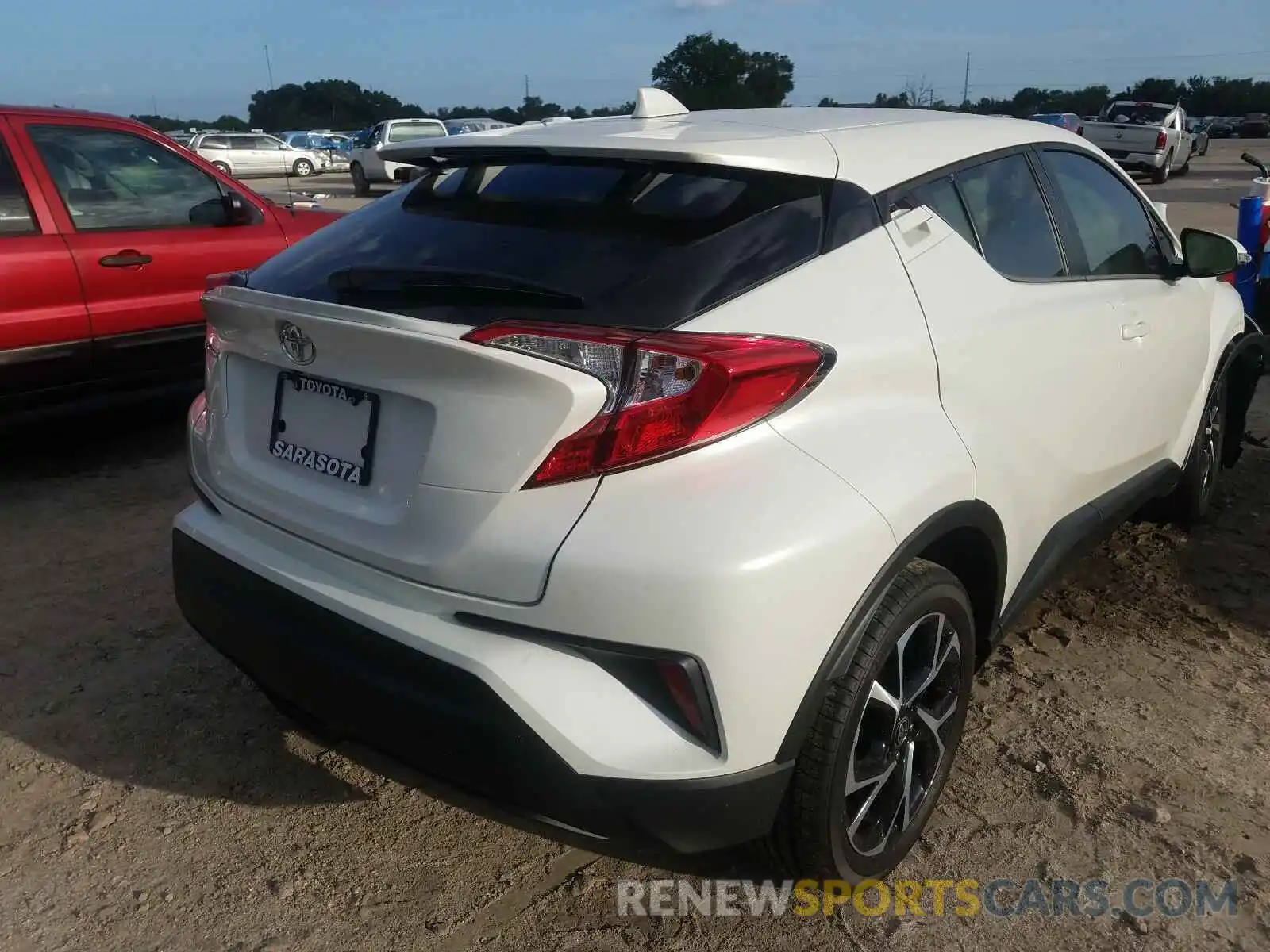 4 Photograph of a damaged car NMTKHMBX1LR110428 TOYOTA C-HR 2020