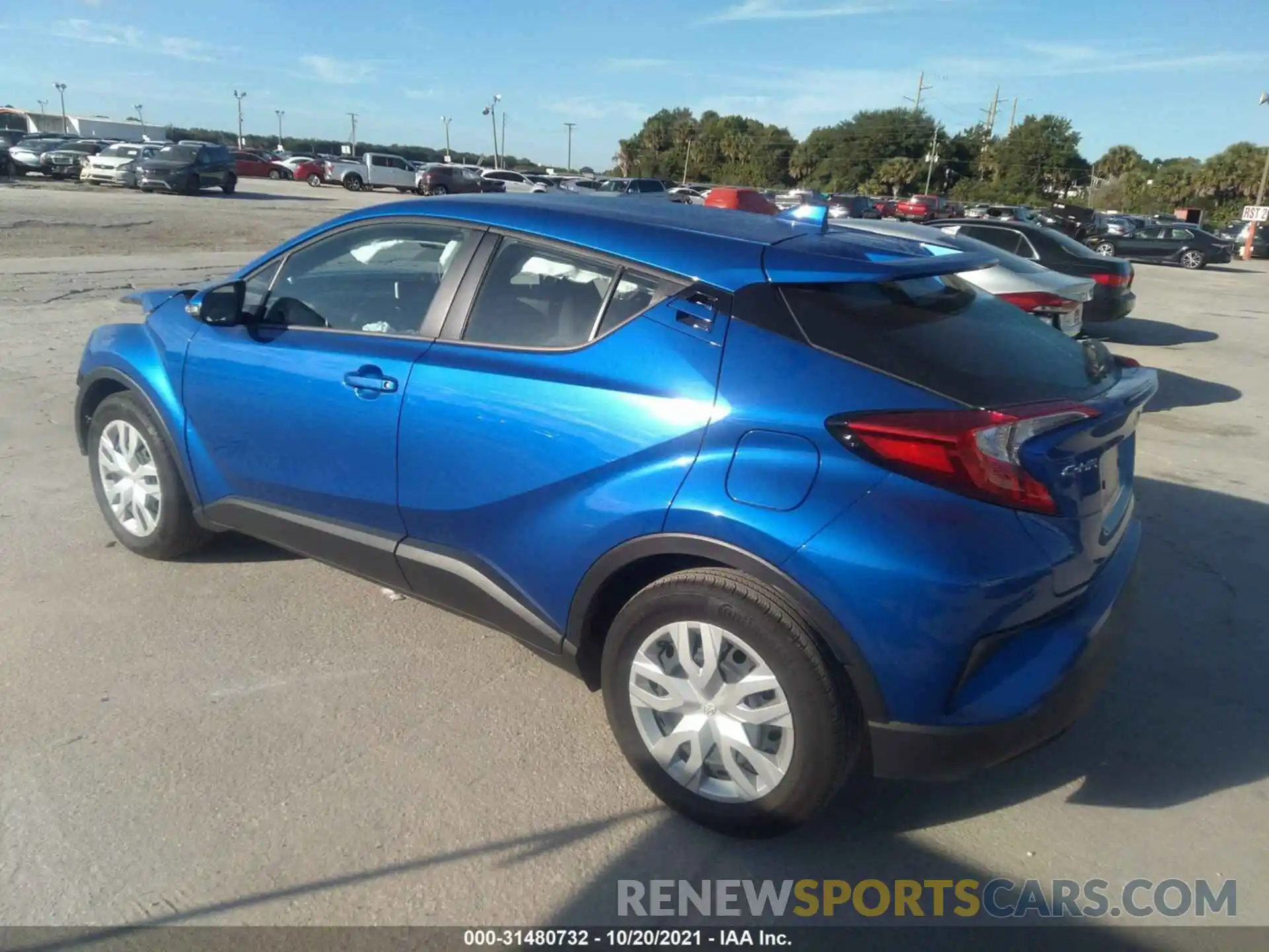 3 Photograph of a damaged car NMTKHMBX1LR112230 TOYOTA C-HR 2020