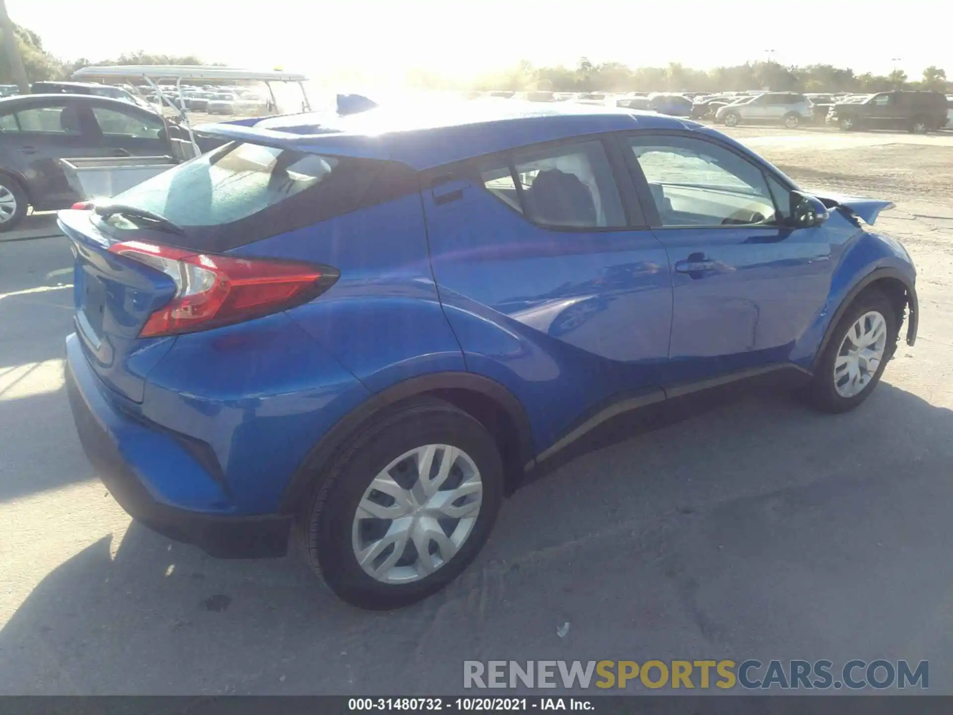 4 Photograph of a damaged car NMTKHMBX1LR112230 TOYOTA C-HR 2020