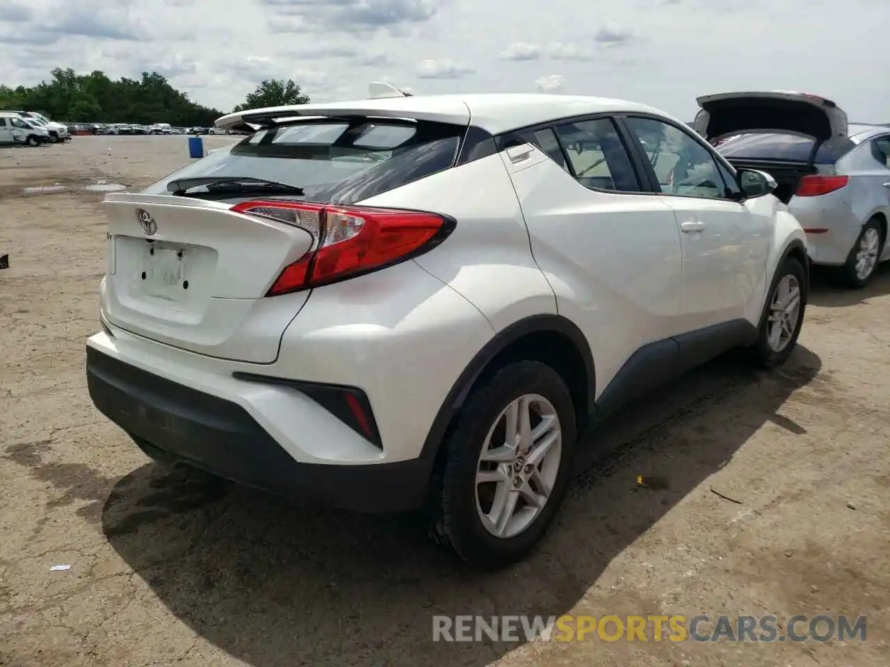 4 Photograph of a damaged car NMTKHMBX1LR113331 TOYOTA C-HR 2020