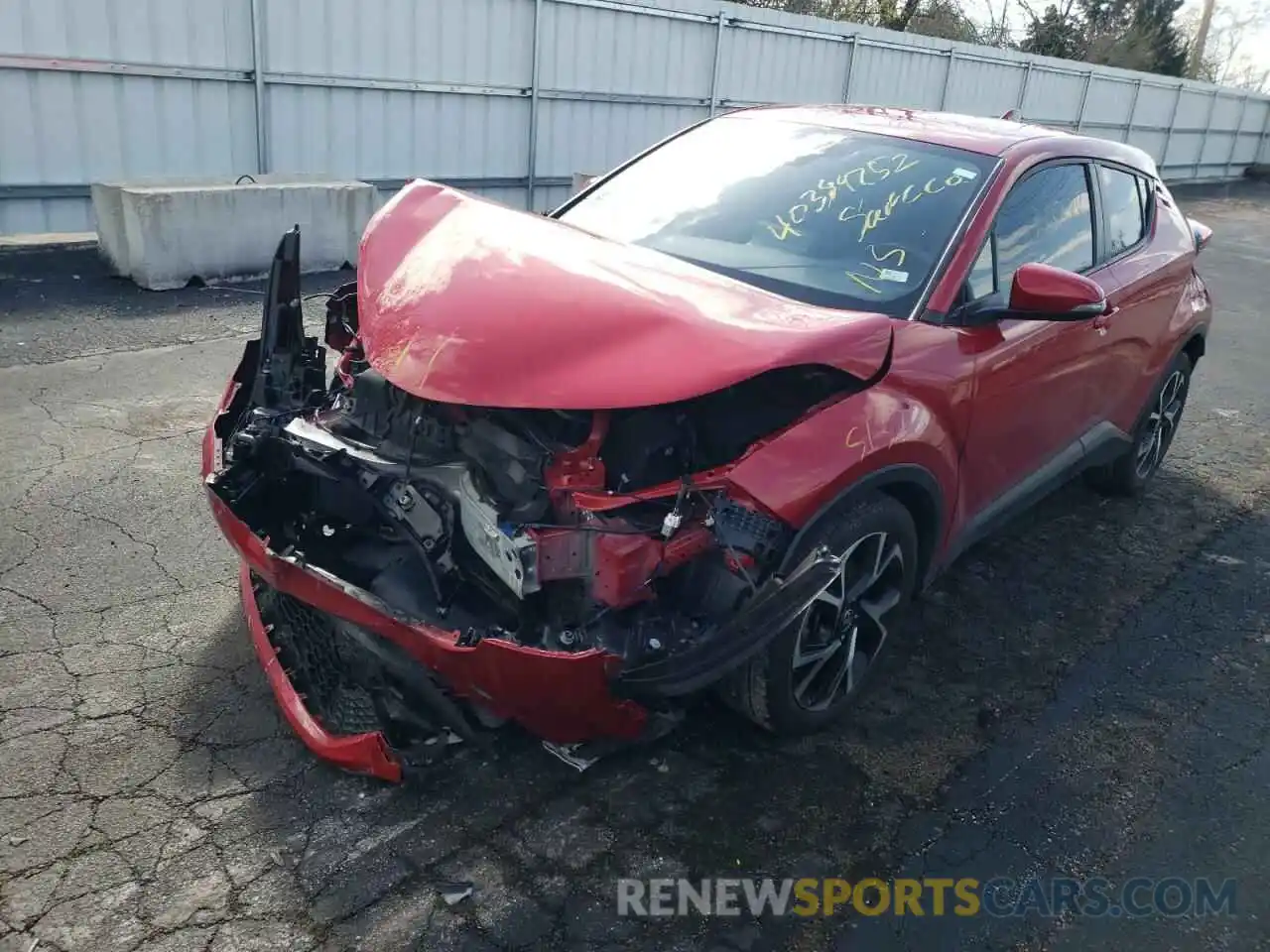 2 Photograph of a damaged car NMTKHMBX1LR113345 TOYOTA C-HR 2020