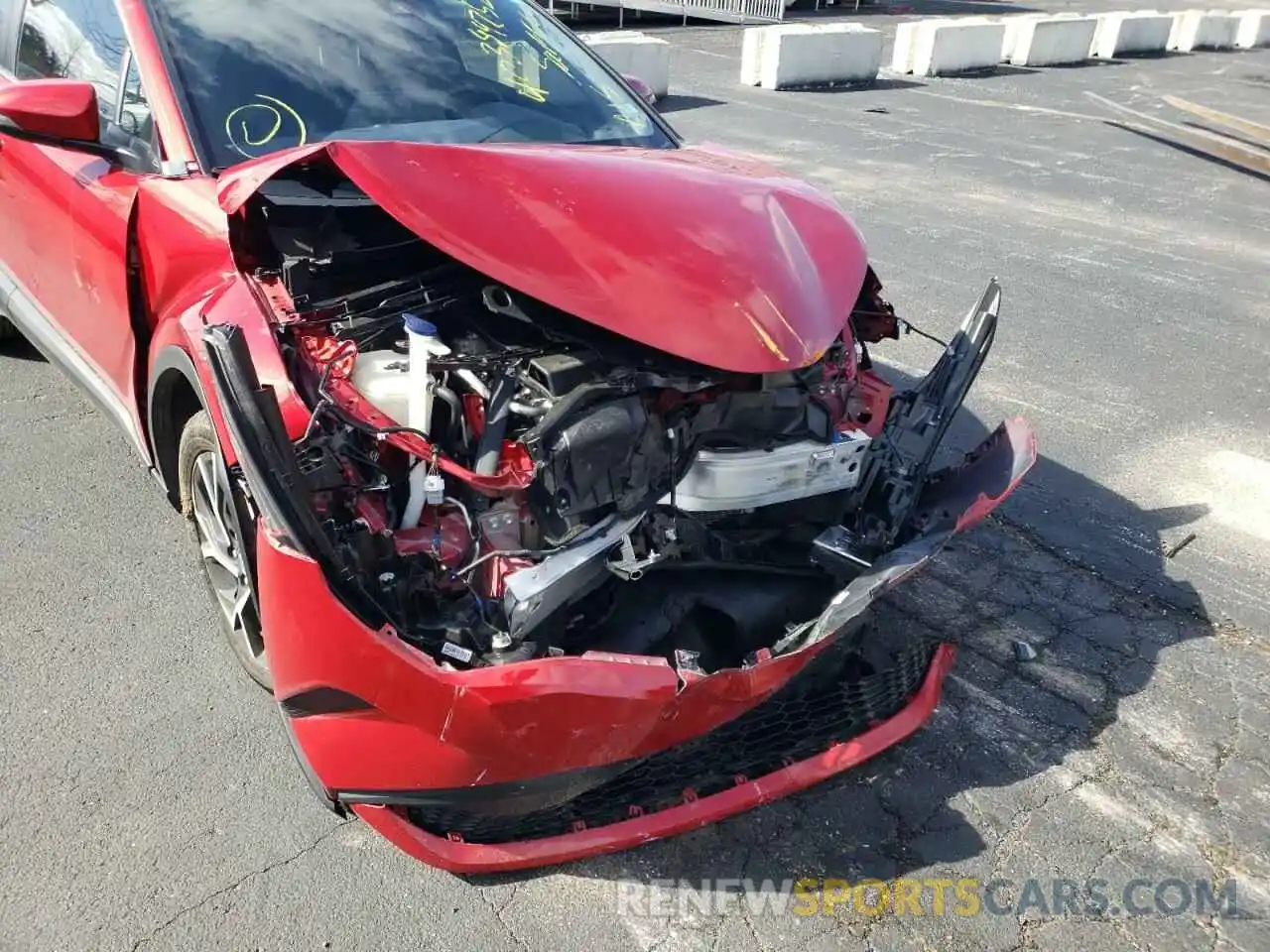 9 Photograph of a damaged car NMTKHMBX1LR113345 TOYOTA C-HR 2020