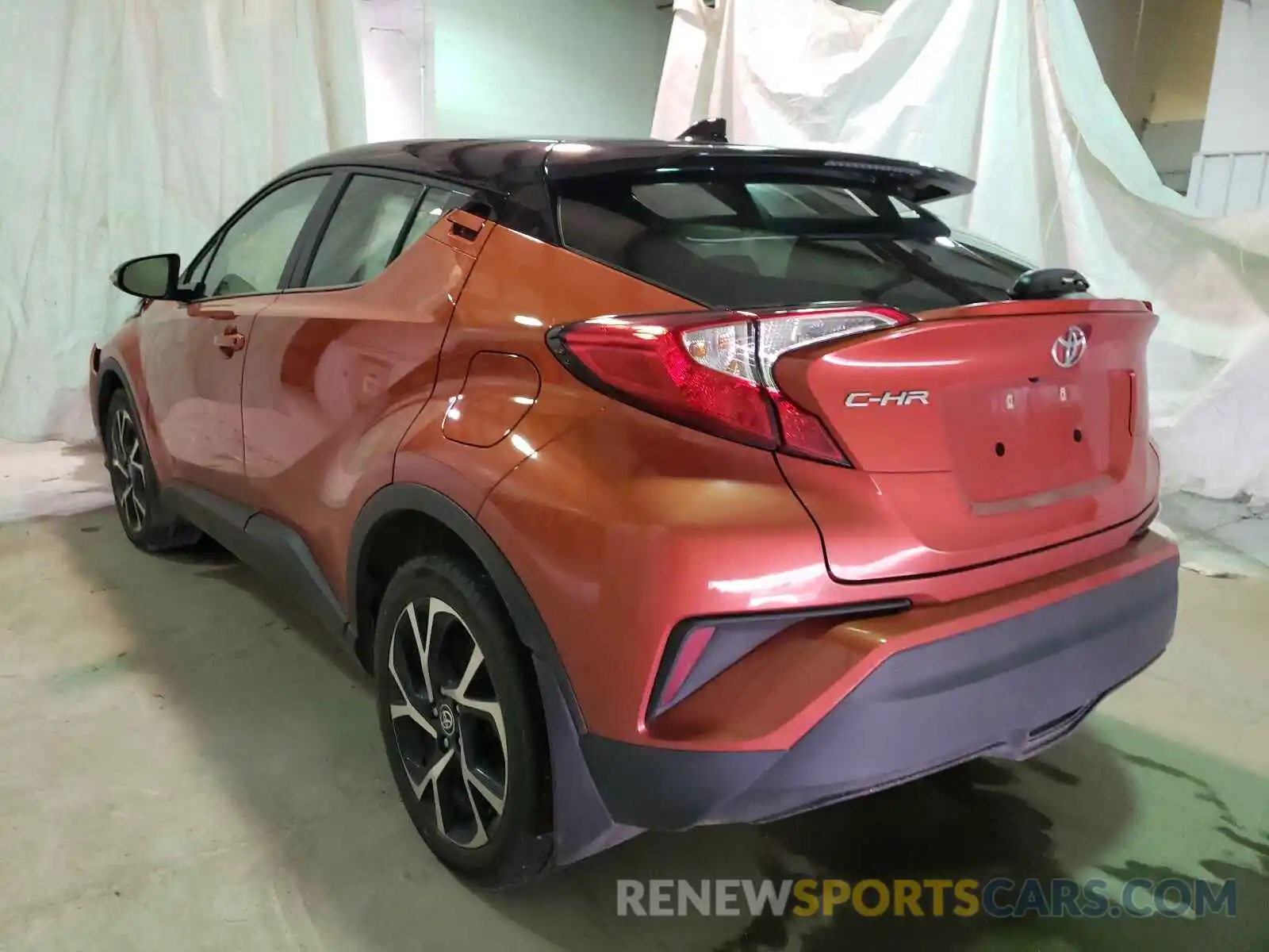 3 Photograph of a damaged car NMTKHMBX1LR113846 TOYOTA C-HR 2020