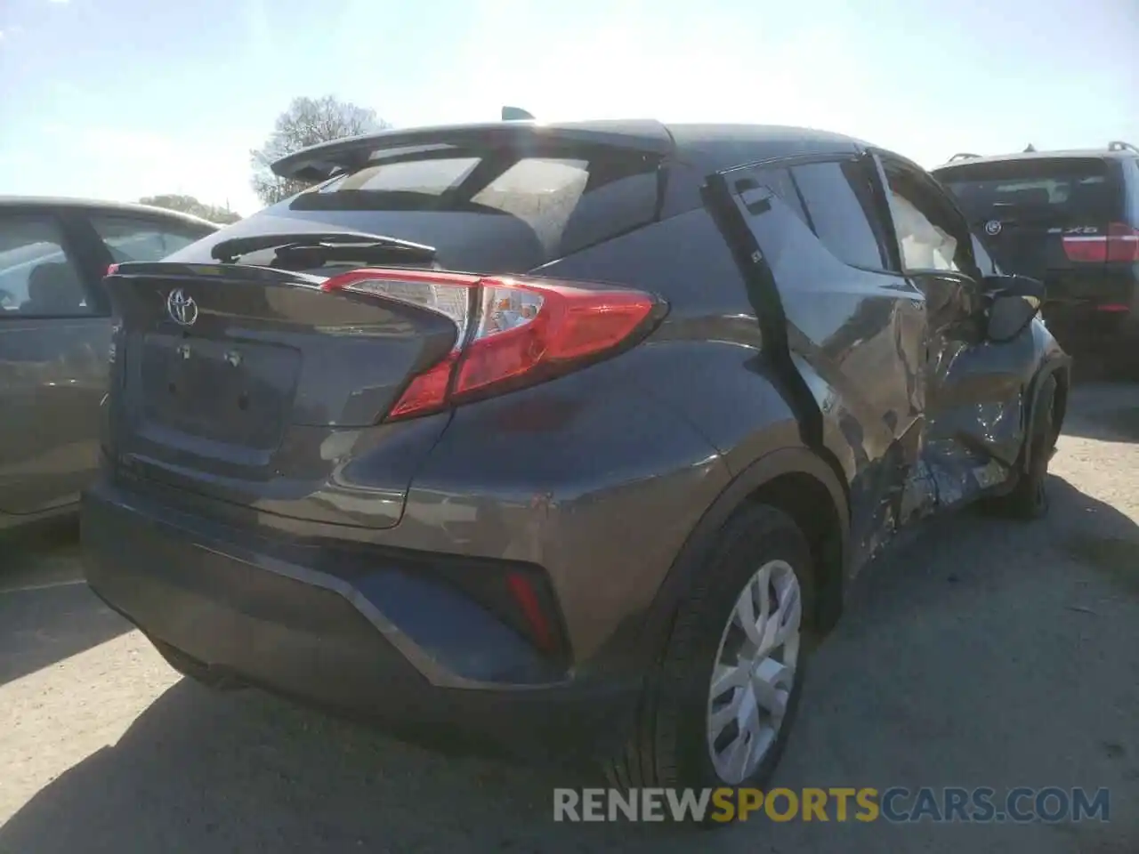 4 Photograph of a damaged car NMTKHMBX1LR113894 TOYOTA C-HR 2020