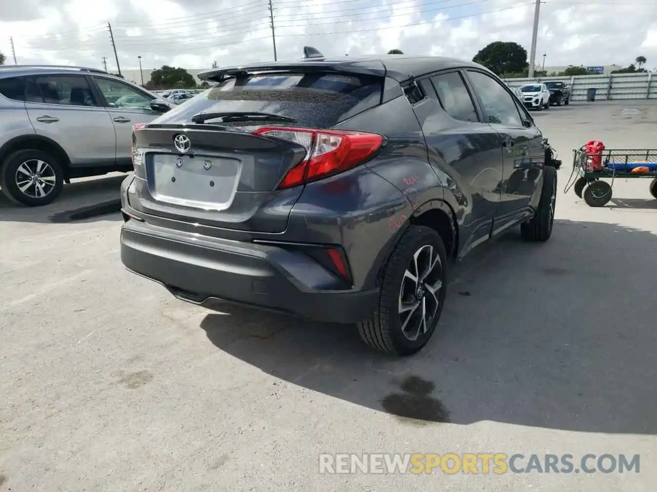 4 Photograph of a damaged car NMTKHMBX1LR114897 TOYOTA C-HR 2020