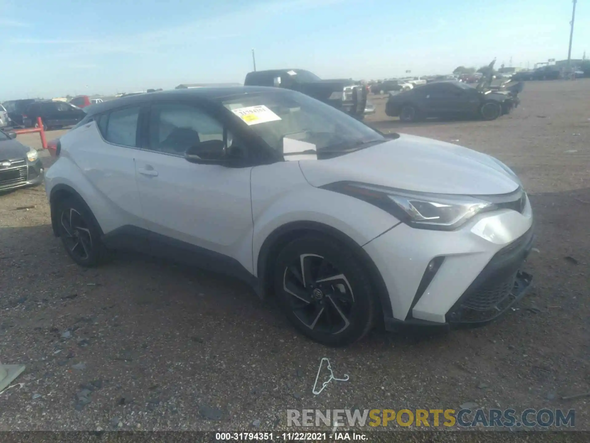 1 Photograph of a damaged car NMTKHMBX1LR116522 TOYOTA C-HR 2020