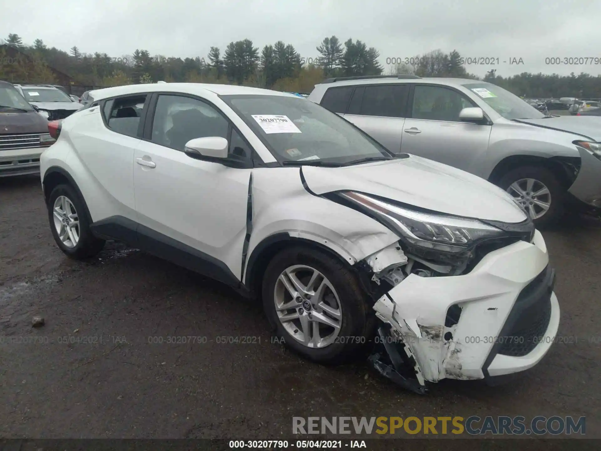 1 Photograph of a damaged car NMTKHMBX1LR117802 TOYOTA C-HR 2020