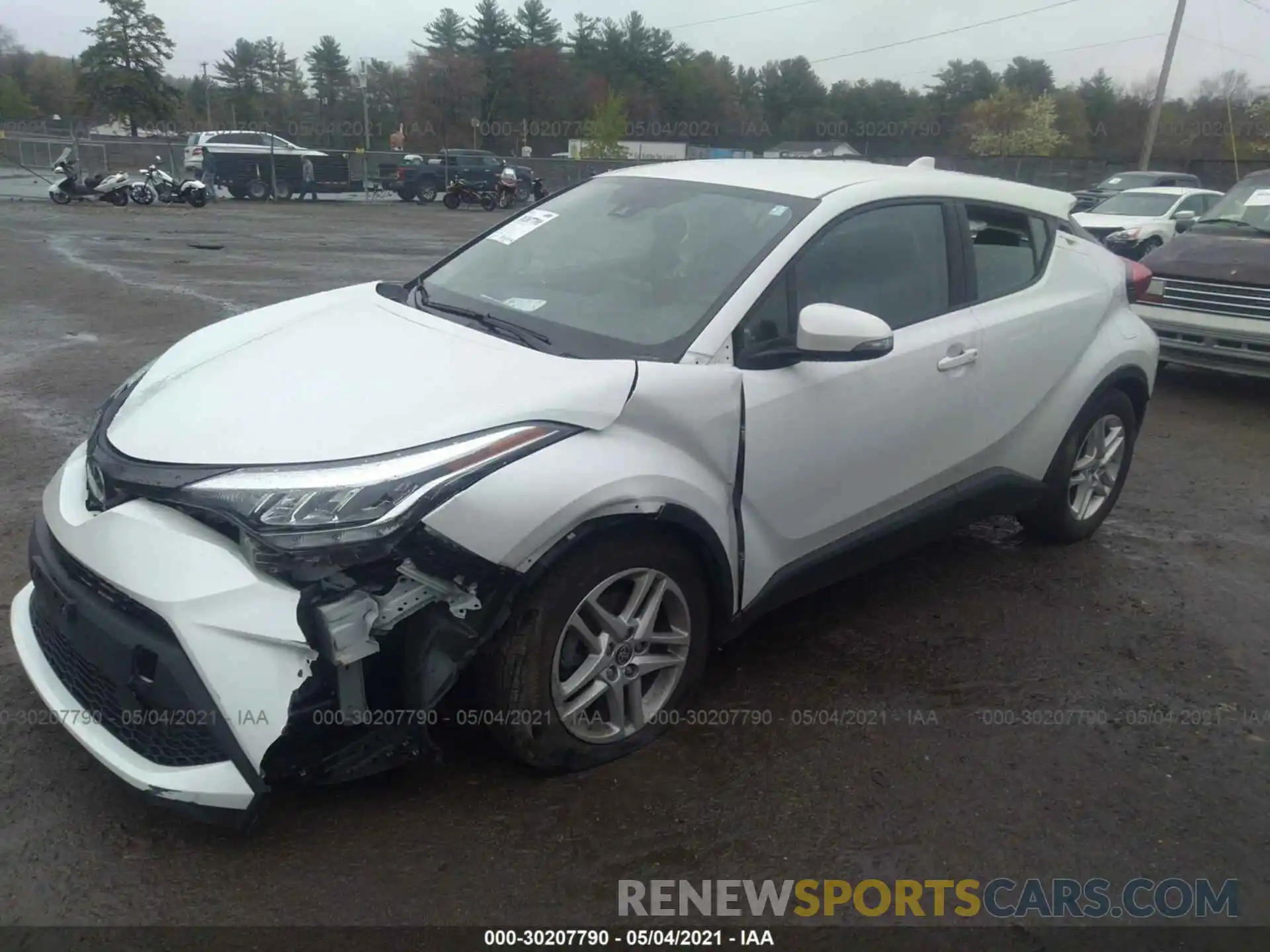 2 Photograph of a damaged car NMTKHMBX1LR117802 TOYOTA C-HR 2020