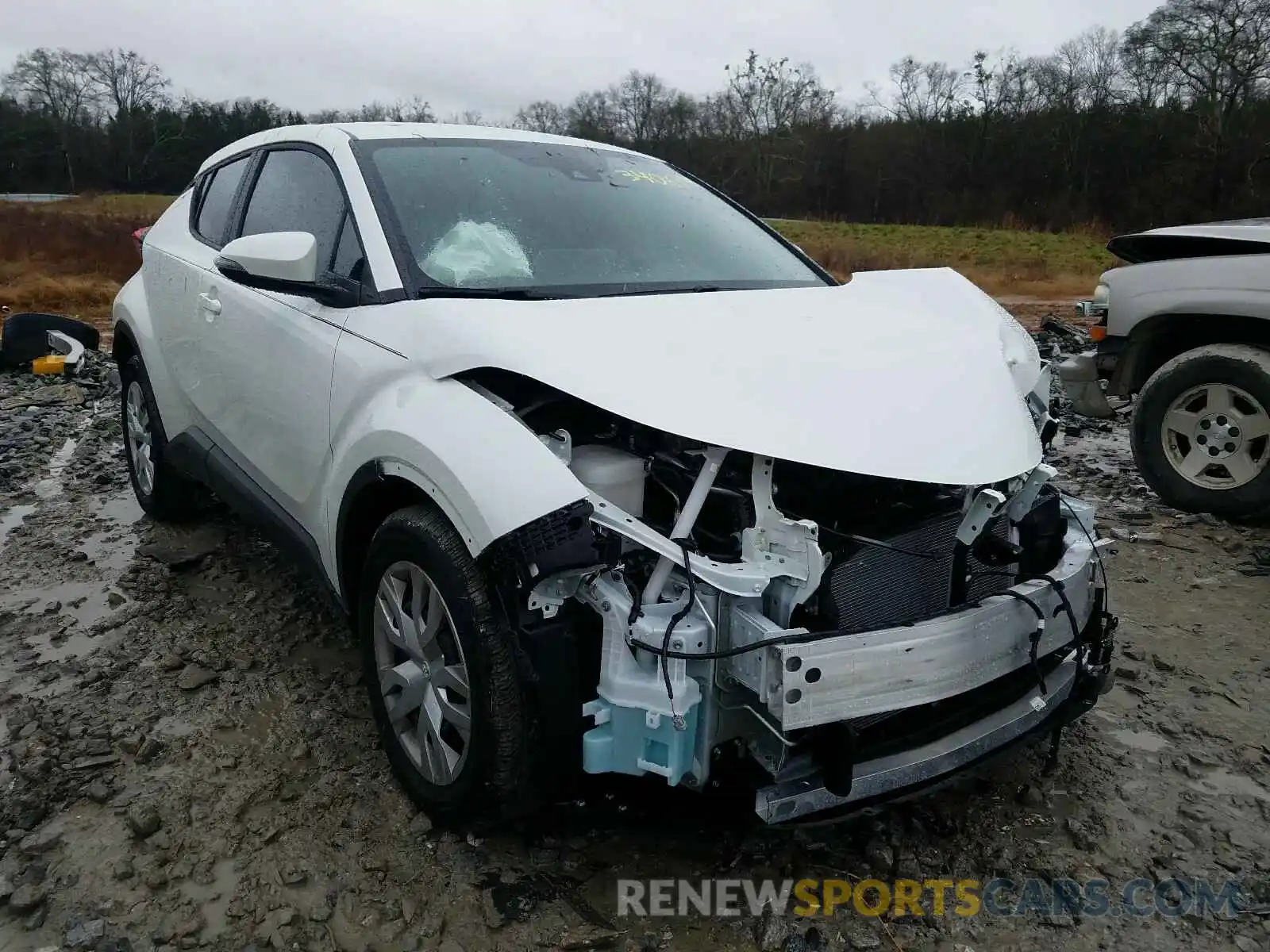 1 Photograph of a damaged car NMTKHMBX1LR118500 TOYOTA C-HR 2020