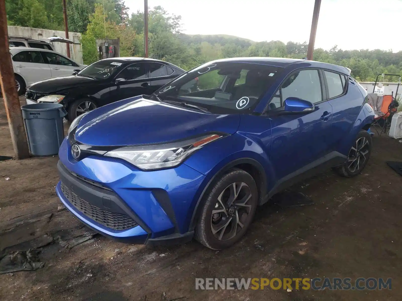 2 Photograph of a damaged car NMTKHMBX2LR108154 TOYOTA C-HR 2020