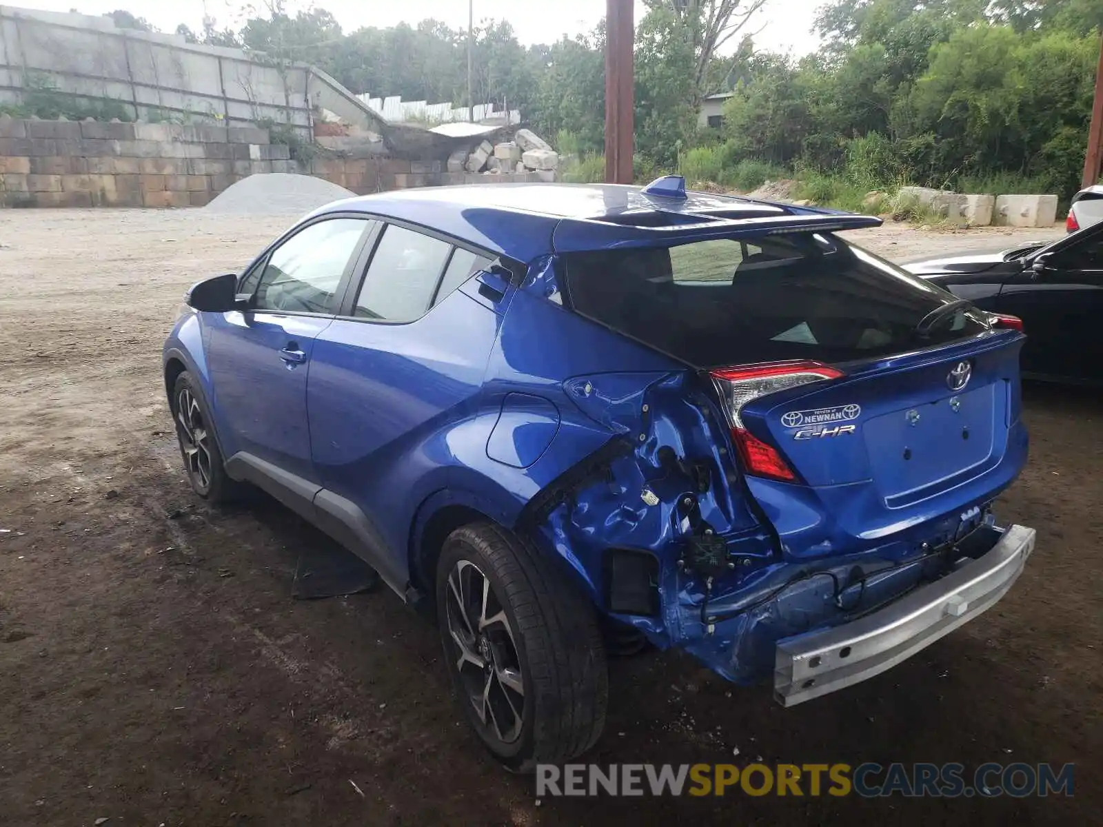 3 Photograph of a damaged car NMTKHMBX2LR108154 TOYOTA C-HR 2020