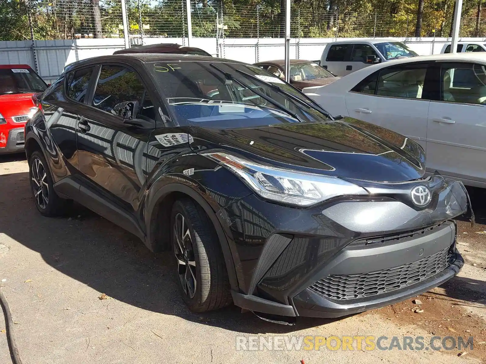 1 Фотография поврежденного автомобиля NMTKHMBX2LR111782 TOYOTA C-HR 2020