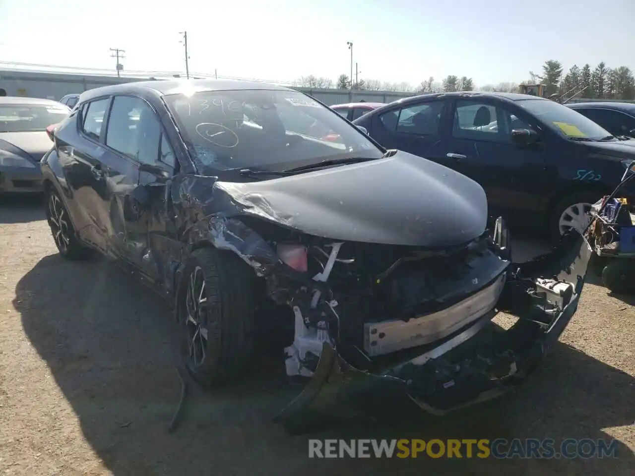 1 Photograph of a damaged car NMTKHMBX2LR112169 TOYOTA C-HR 2020