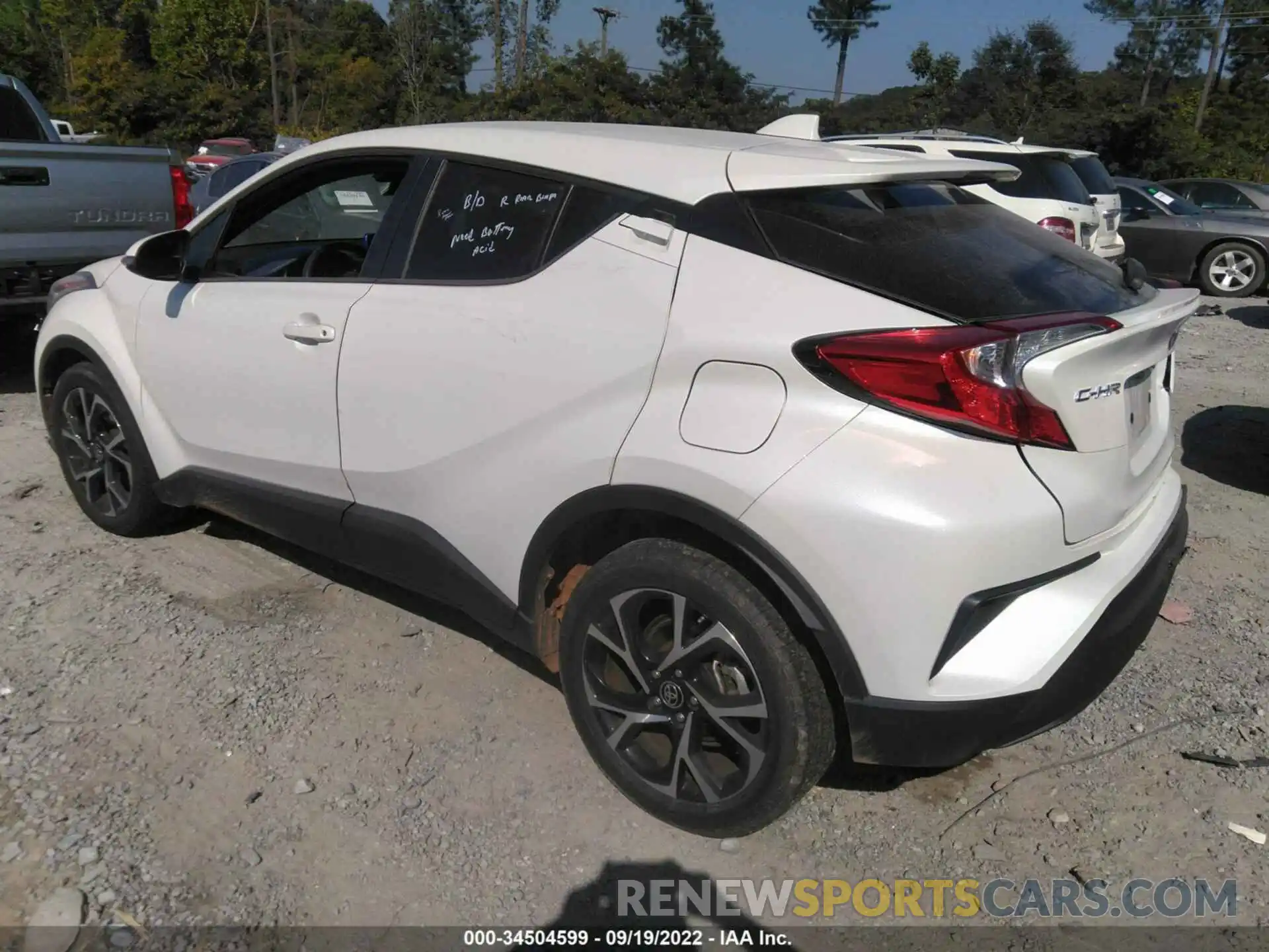 3 Photograph of a damaged car NMTKHMBX2LR112737 TOYOTA C-HR 2020