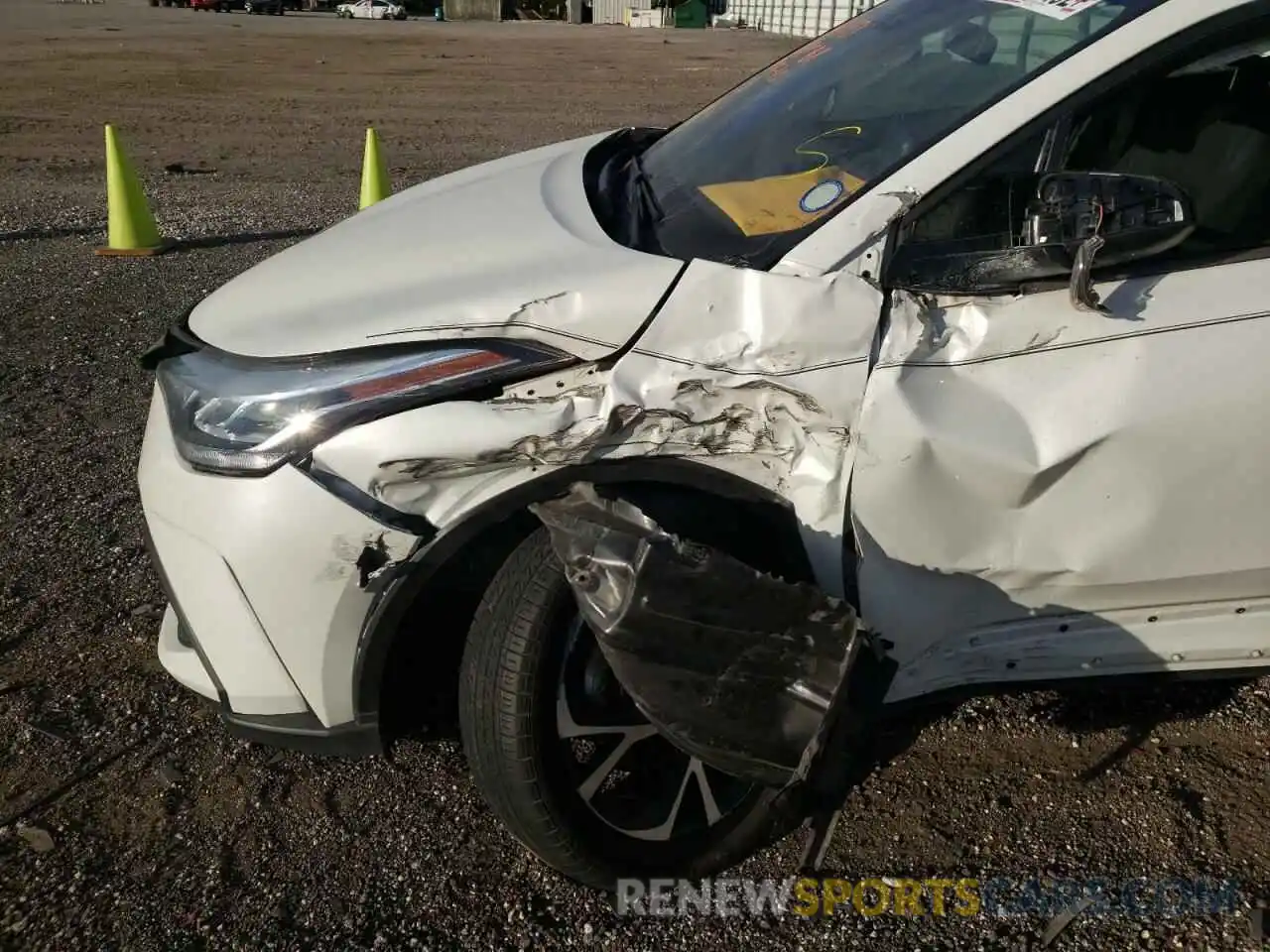 9 Photograph of a damaged car NMTKHMBX2LR112740 TOYOTA C-HR 2020