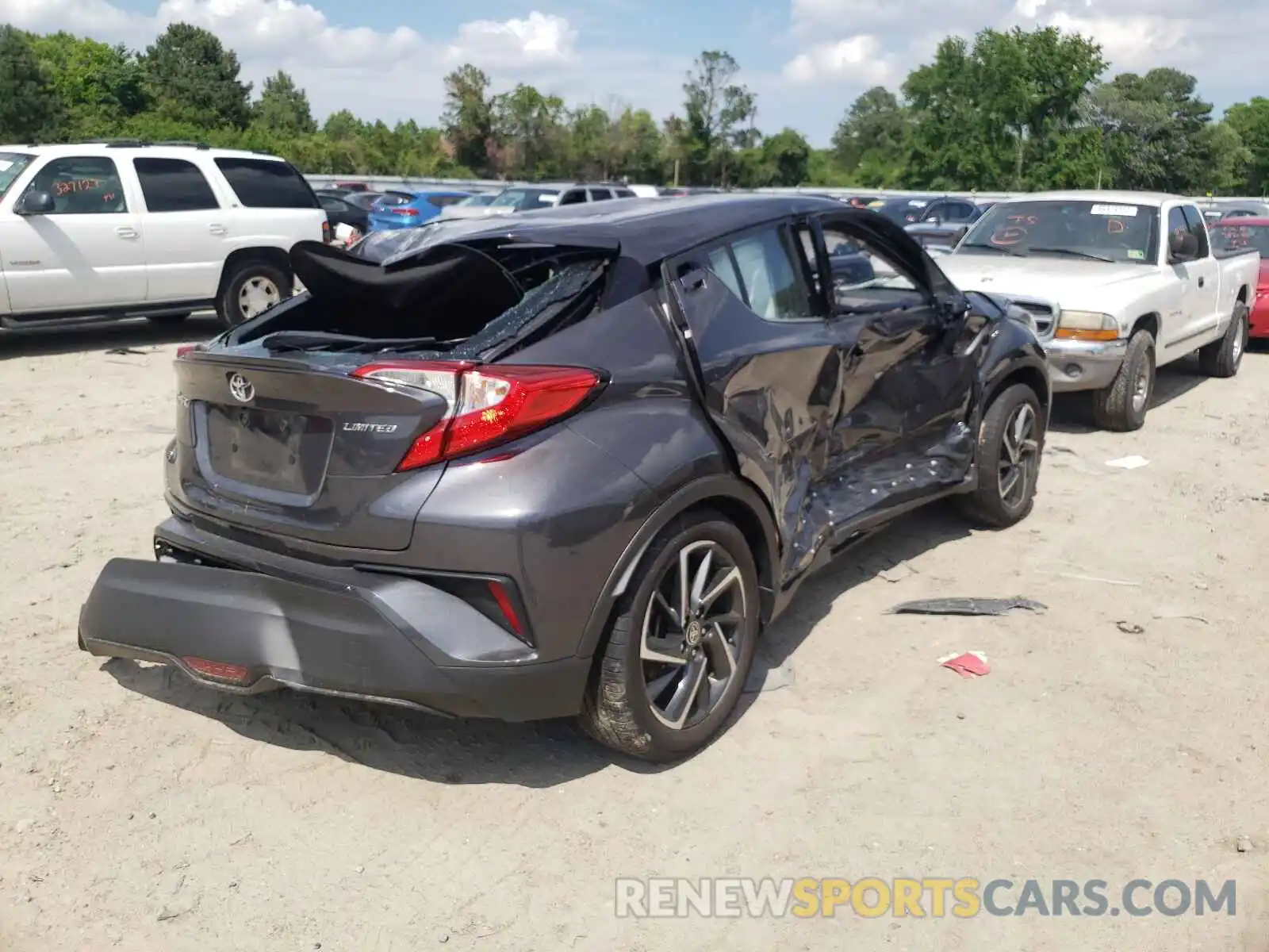 4 Photograph of a damaged car NMTKHMBX2LR113581 TOYOTA C-HR 2020