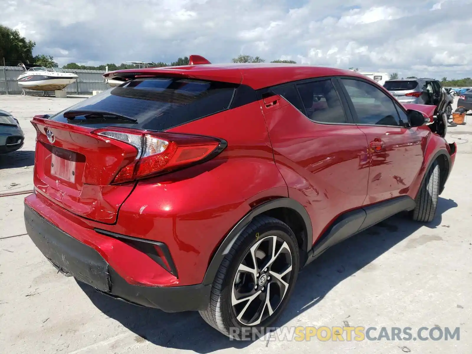 4 Фотография поврежденного автомобиля NMTKHMBX2LR117453 TOYOTA C-HR 2020