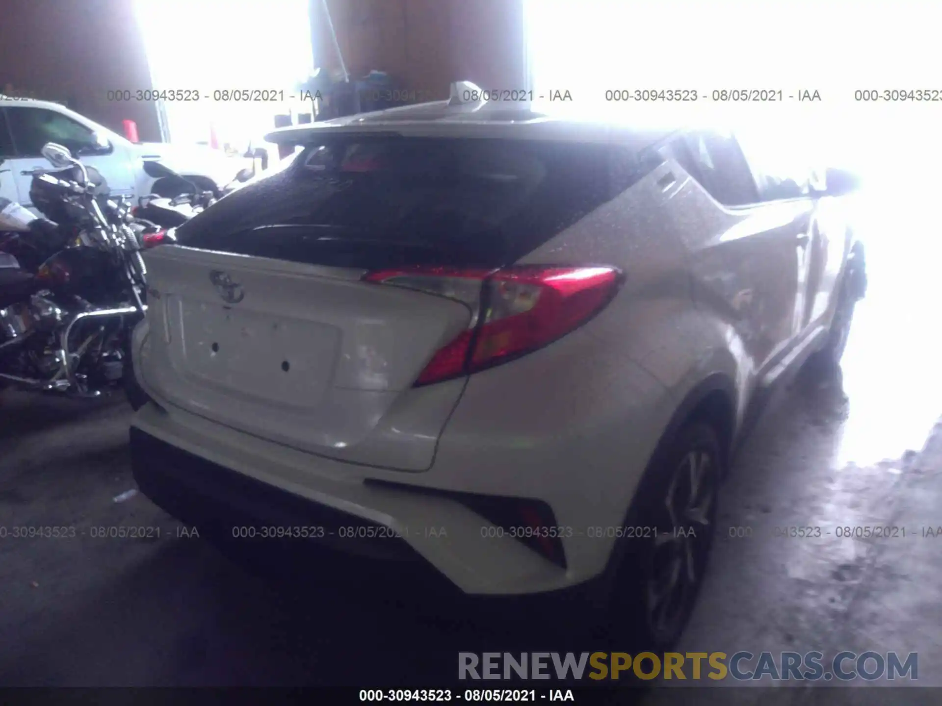 4 Photograph of a damaged car NMTKHMBX3LR110446 TOYOTA C-HR 2020