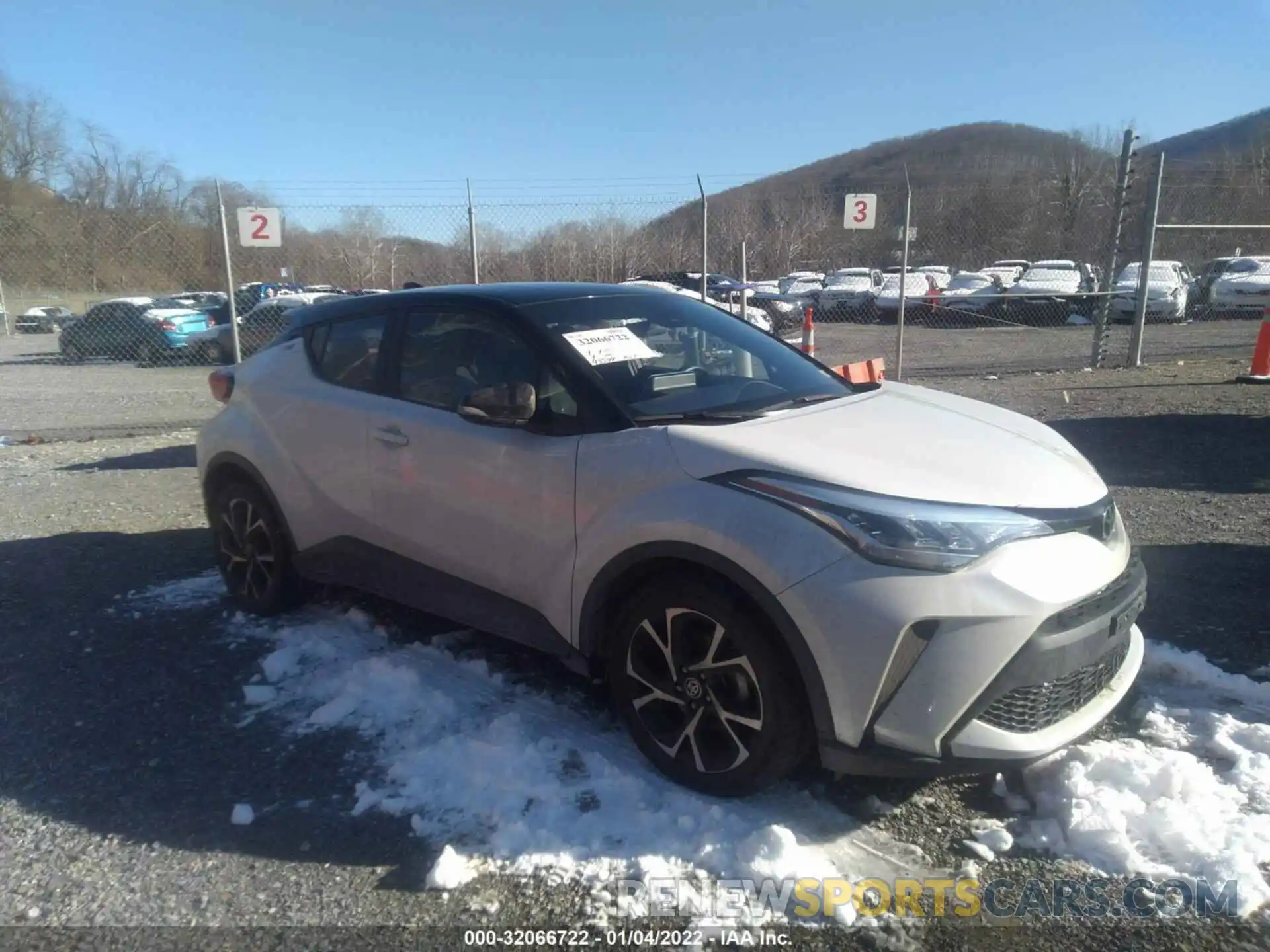 1 Photograph of a damaged car NMTKHMBX3LR111077 TOYOTA C-HR 2020