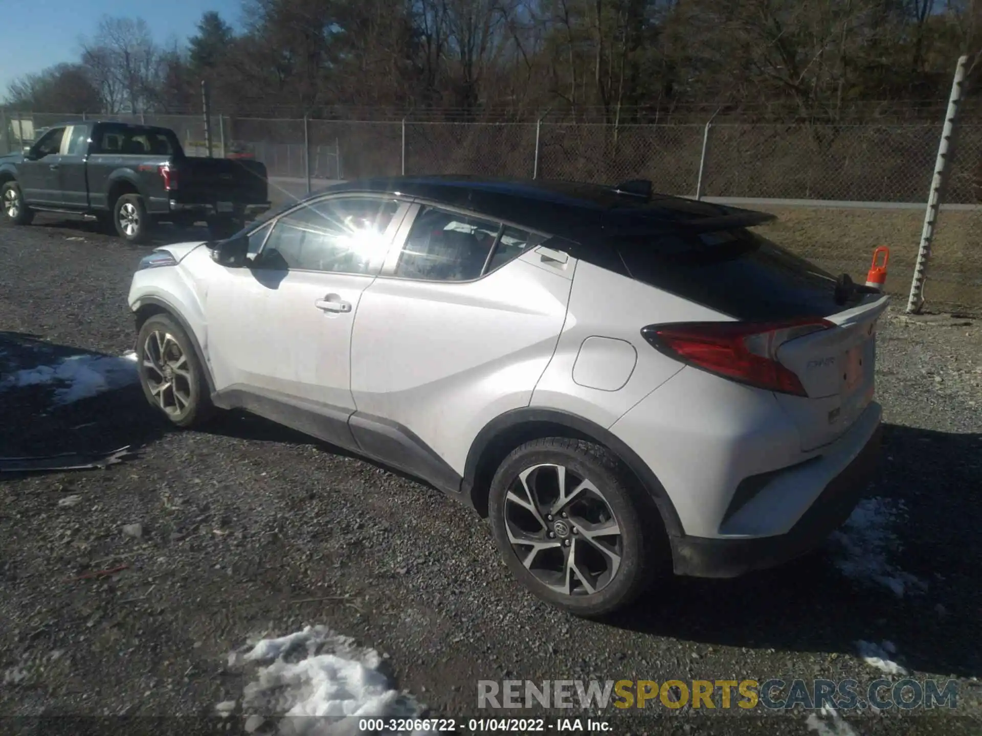 3 Photograph of a damaged car NMTKHMBX3LR111077 TOYOTA C-HR 2020