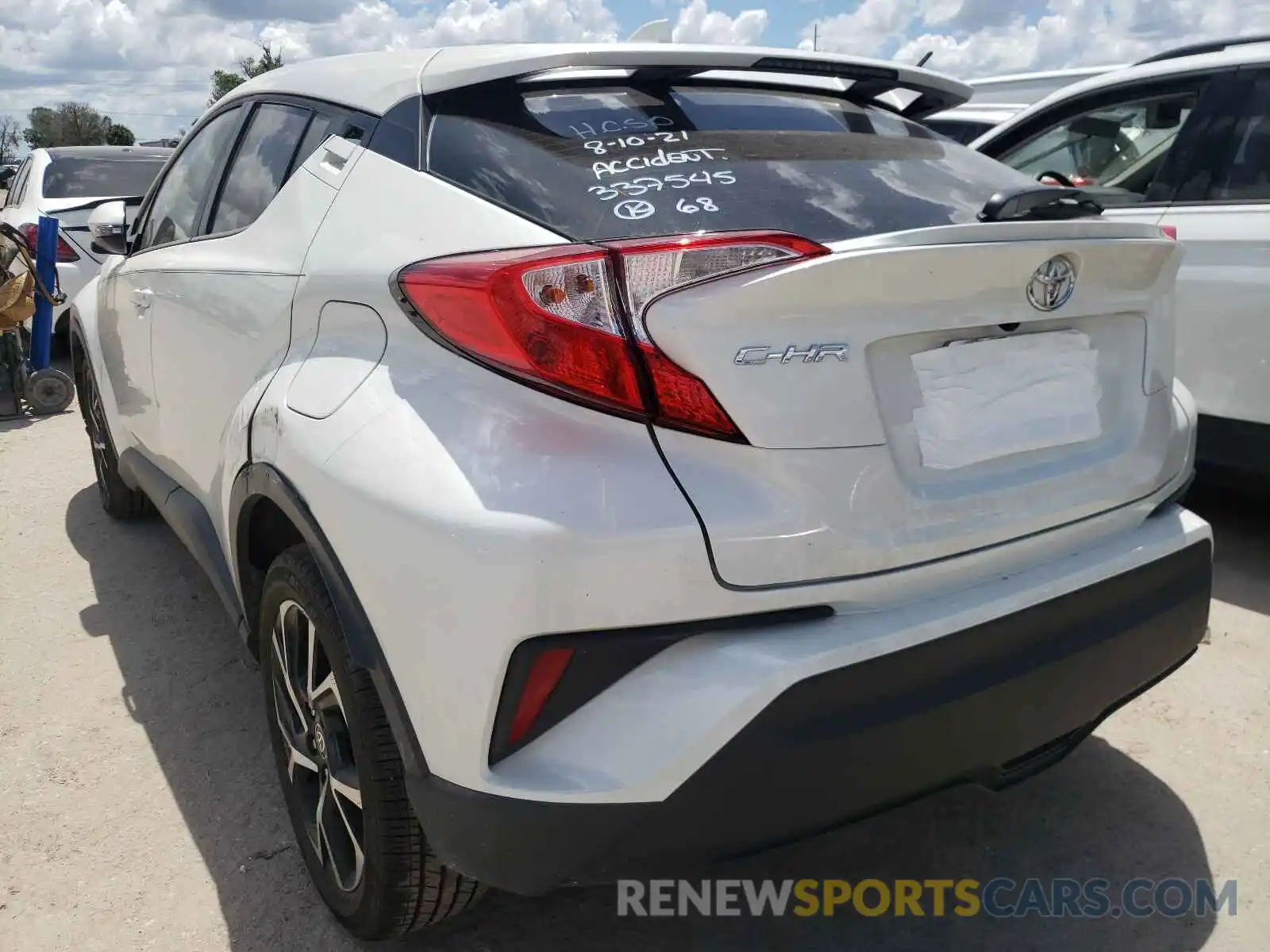 3 Photograph of a damaged car NMTKHMBX3LR113346 TOYOTA C-HR 2020