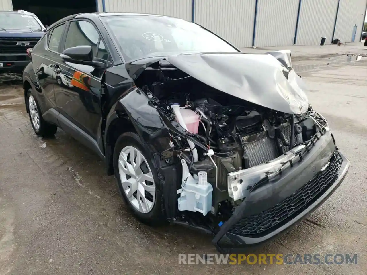 1 Photograph of a damaged car NMTKHMBX3LR117414 TOYOTA C-HR 2020