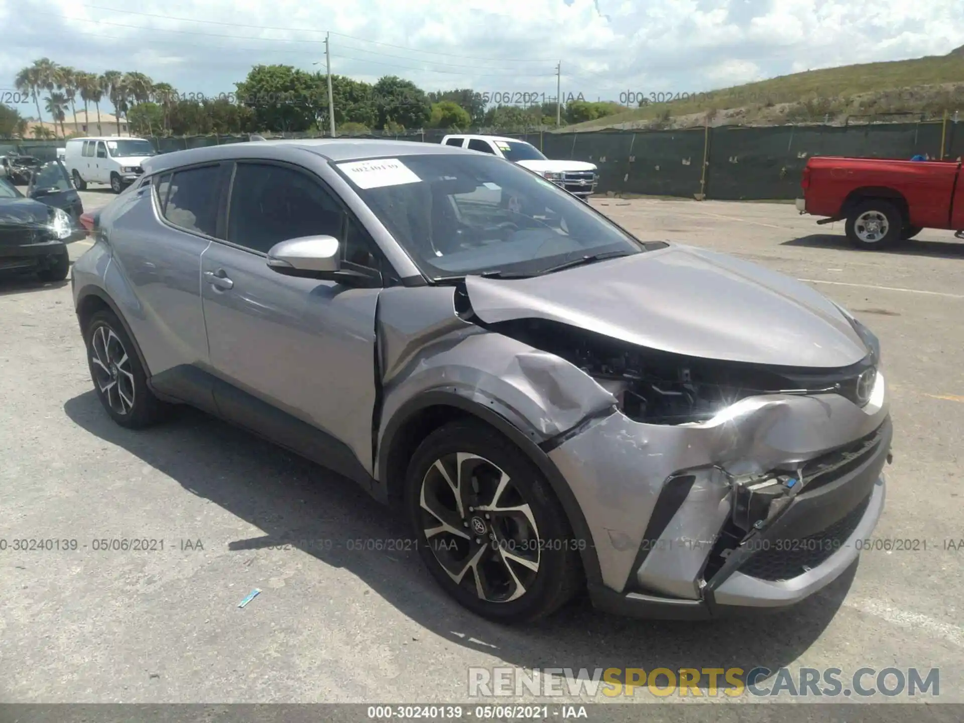 1 Photograph of a damaged car NMTKHMBX4LR104168 TOYOTA C-HR 2020