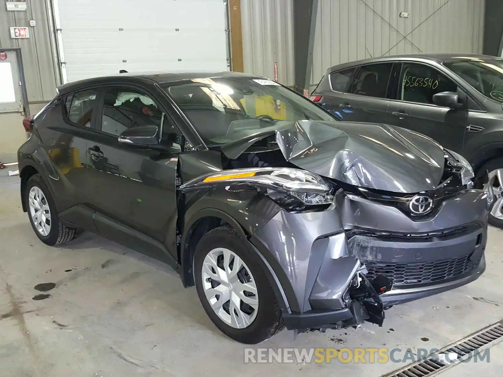 1 Photograph of a damaged car NMTKHMBX4LR105191 TOYOTA C-HR 2020