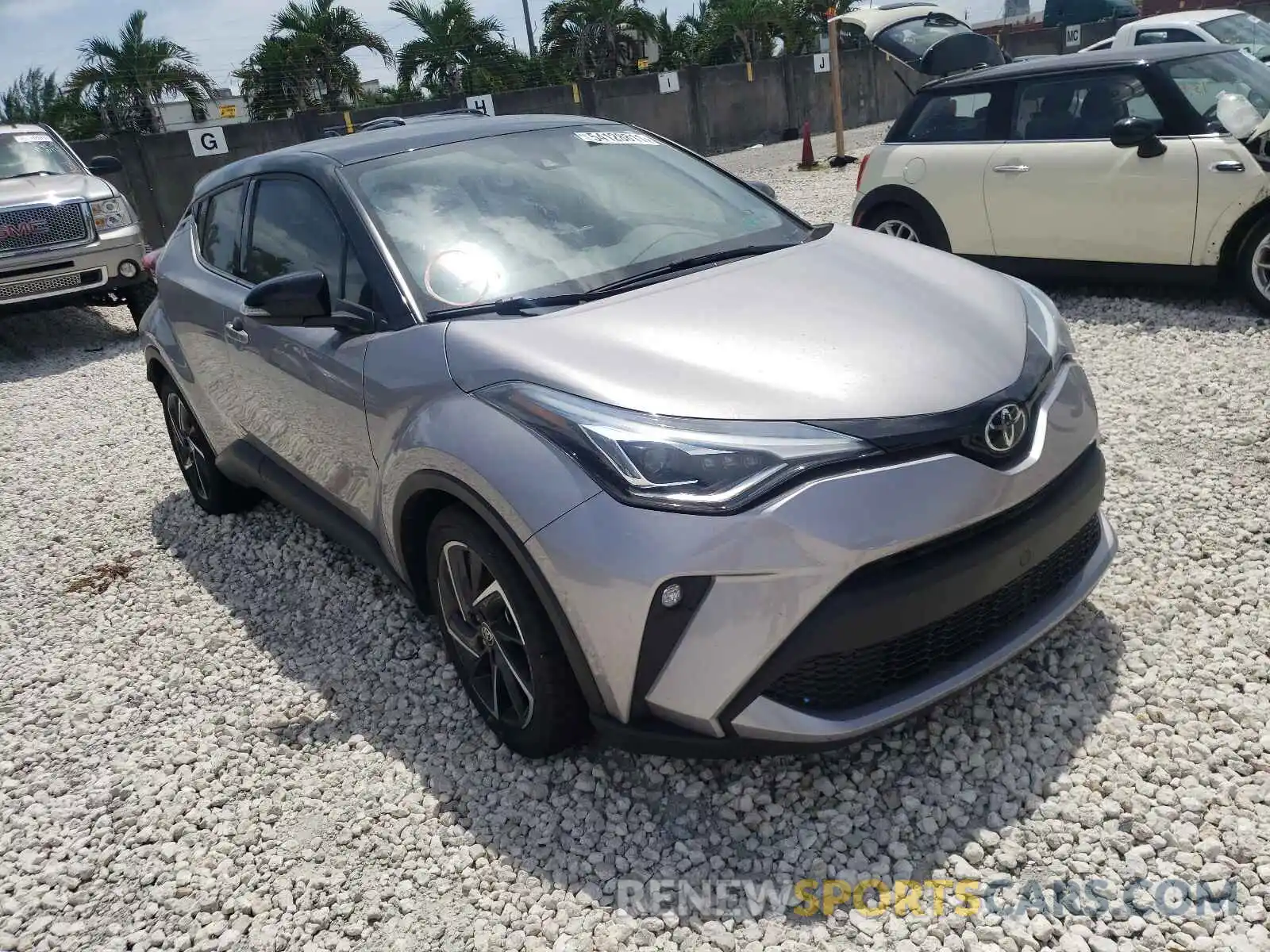 1 Фотография поврежденного автомобиля NMTKHMBX4LR105370 TOYOTA C-HR 2020