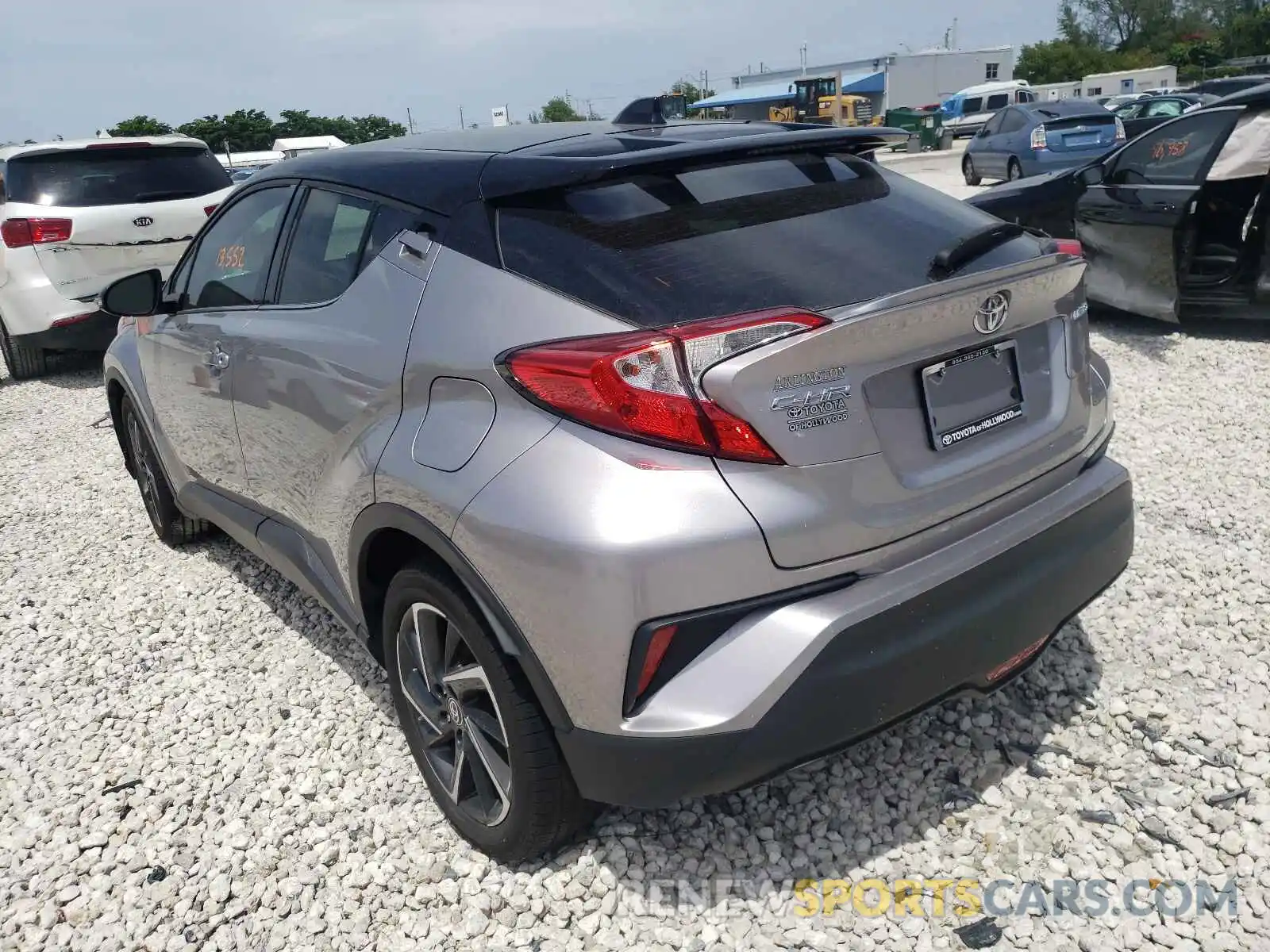 3 Photograph of a damaged car NMTKHMBX4LR105370 TOYOTA C-HR 2020